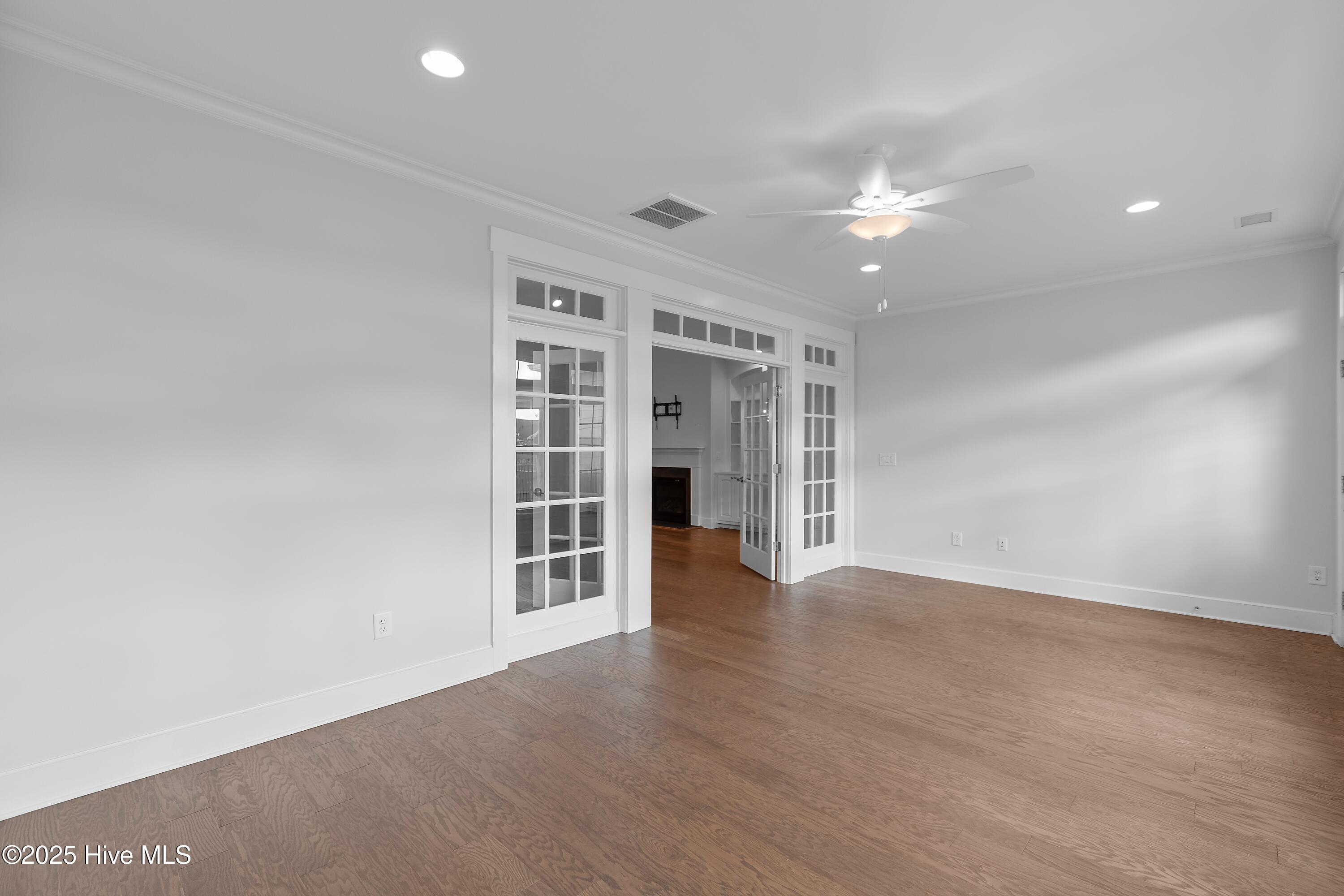 100539613 | Photo 19