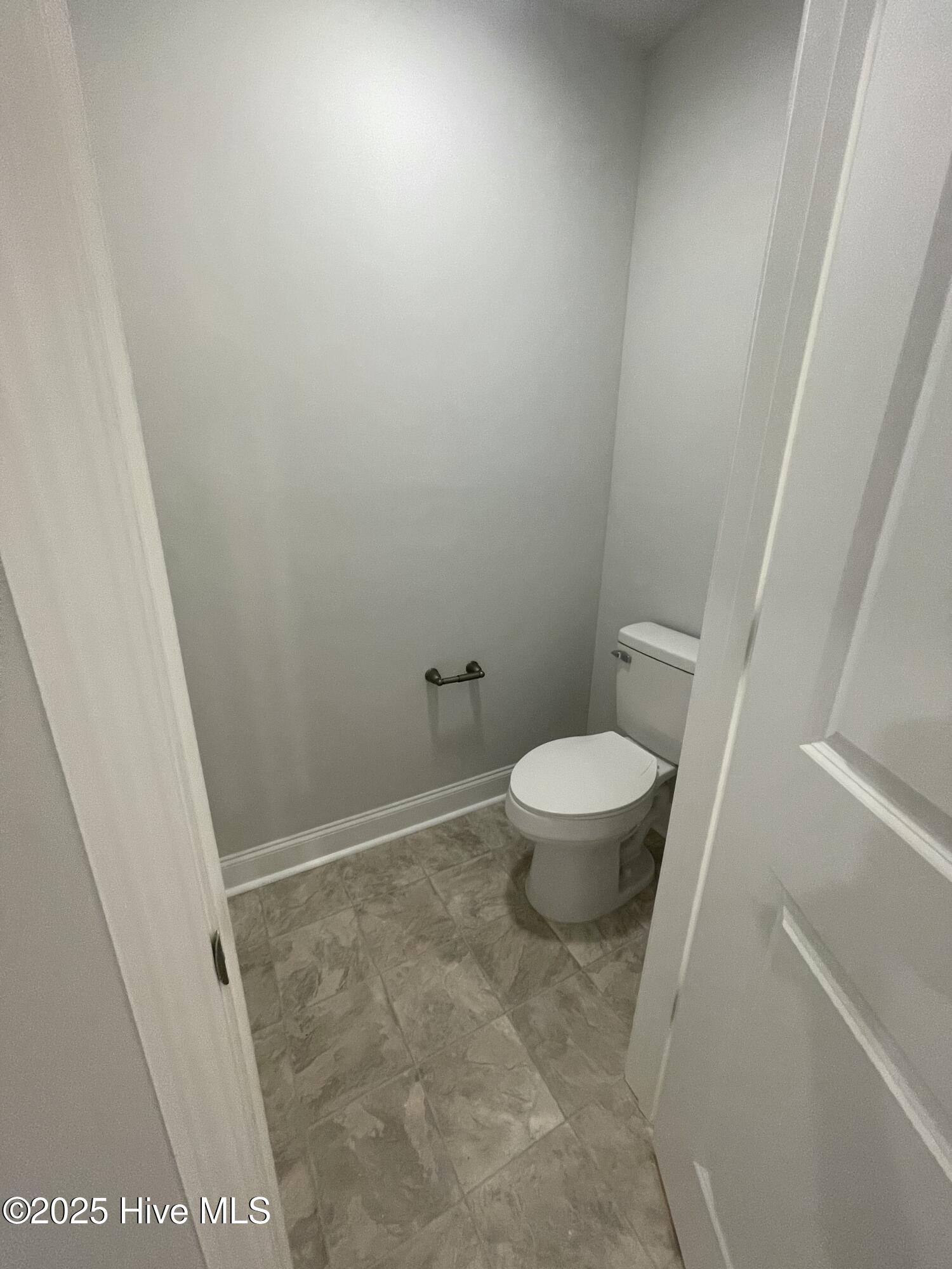 100422121 | Photo 38