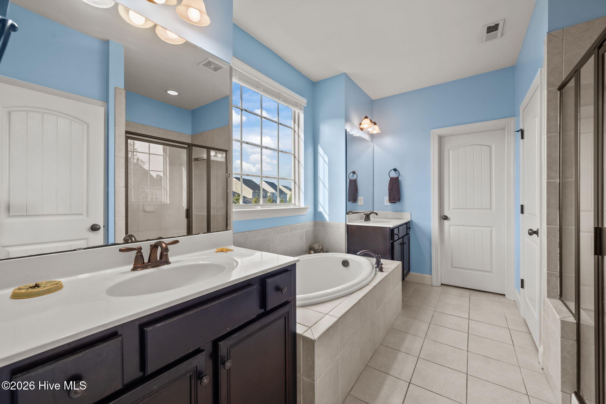 100564669 | Photo 22