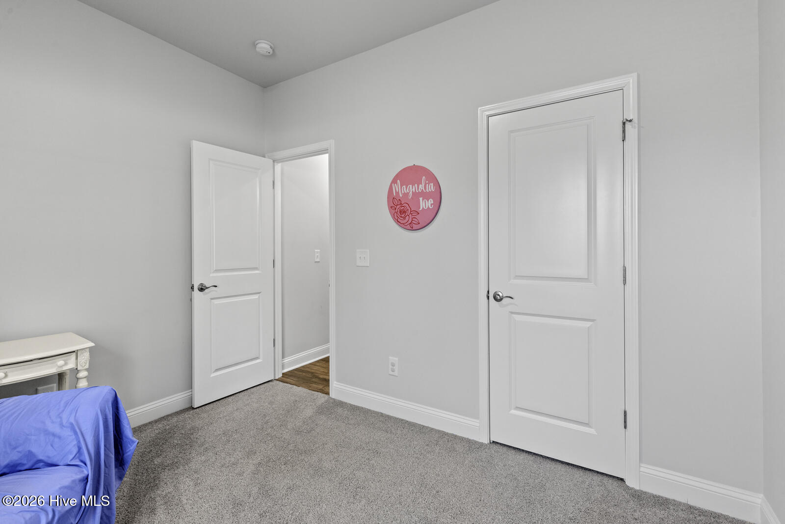 100560379 | Photo 19