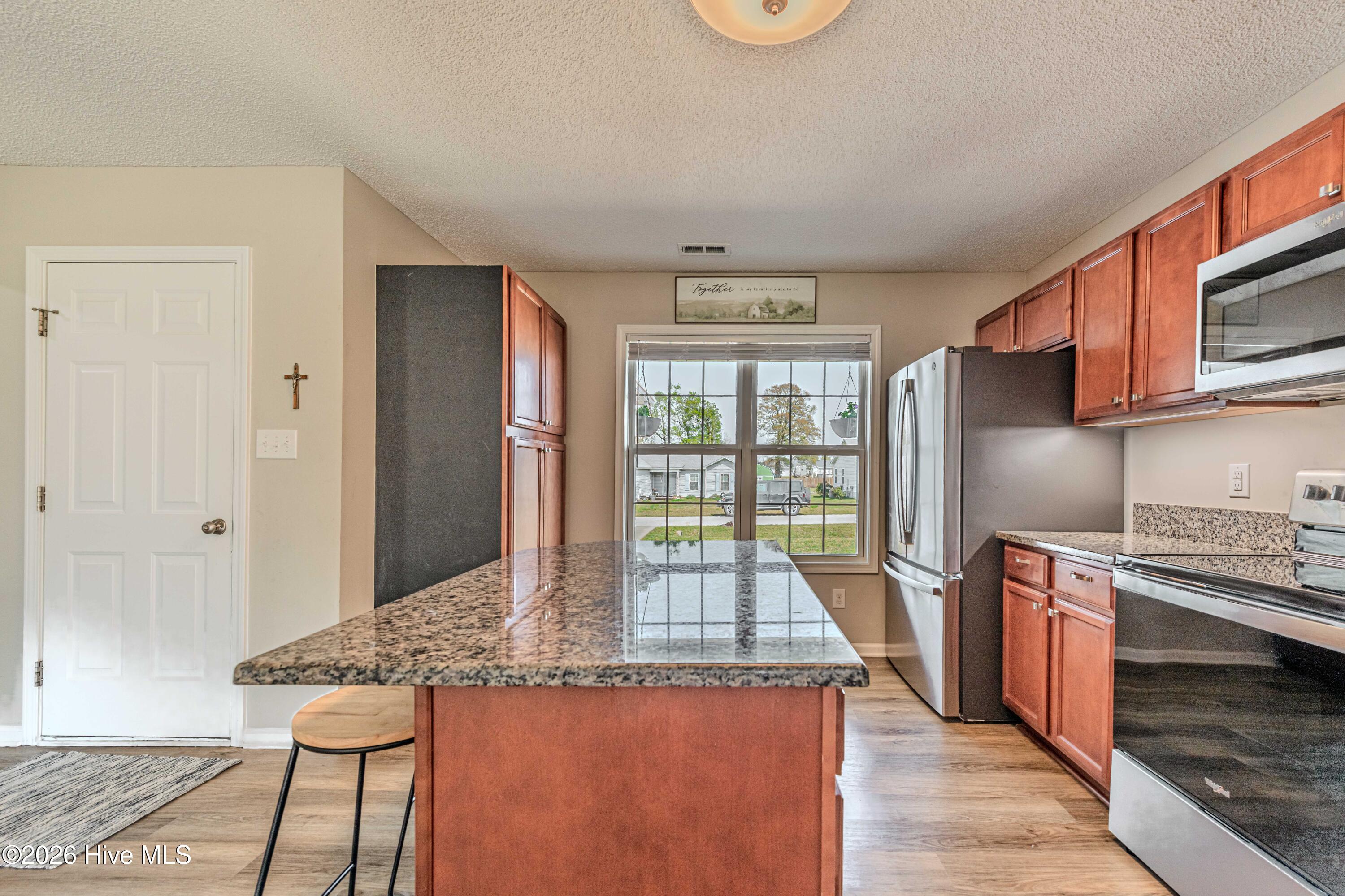 100565701 | Photo 20