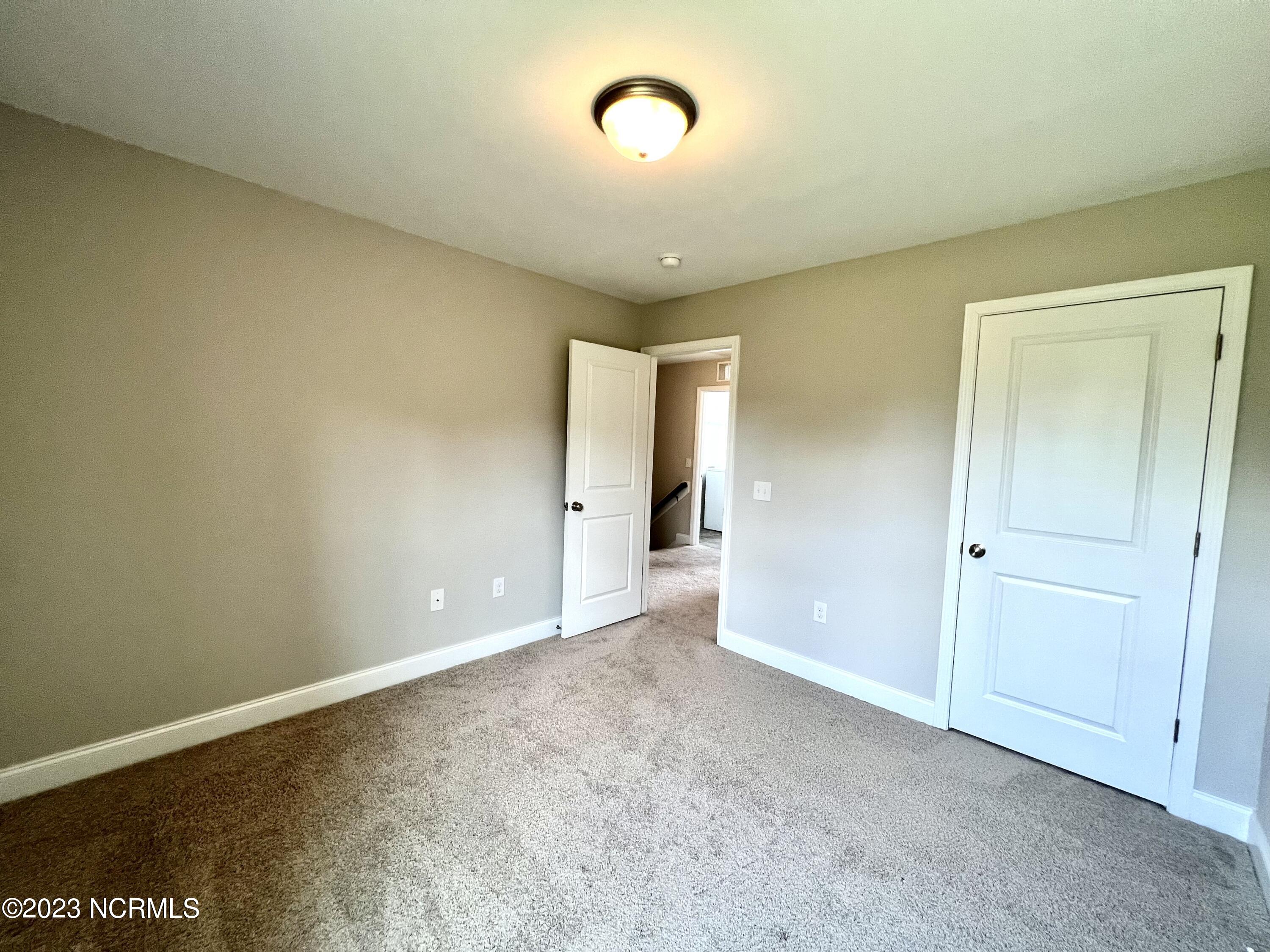 100559213 | Photo 12