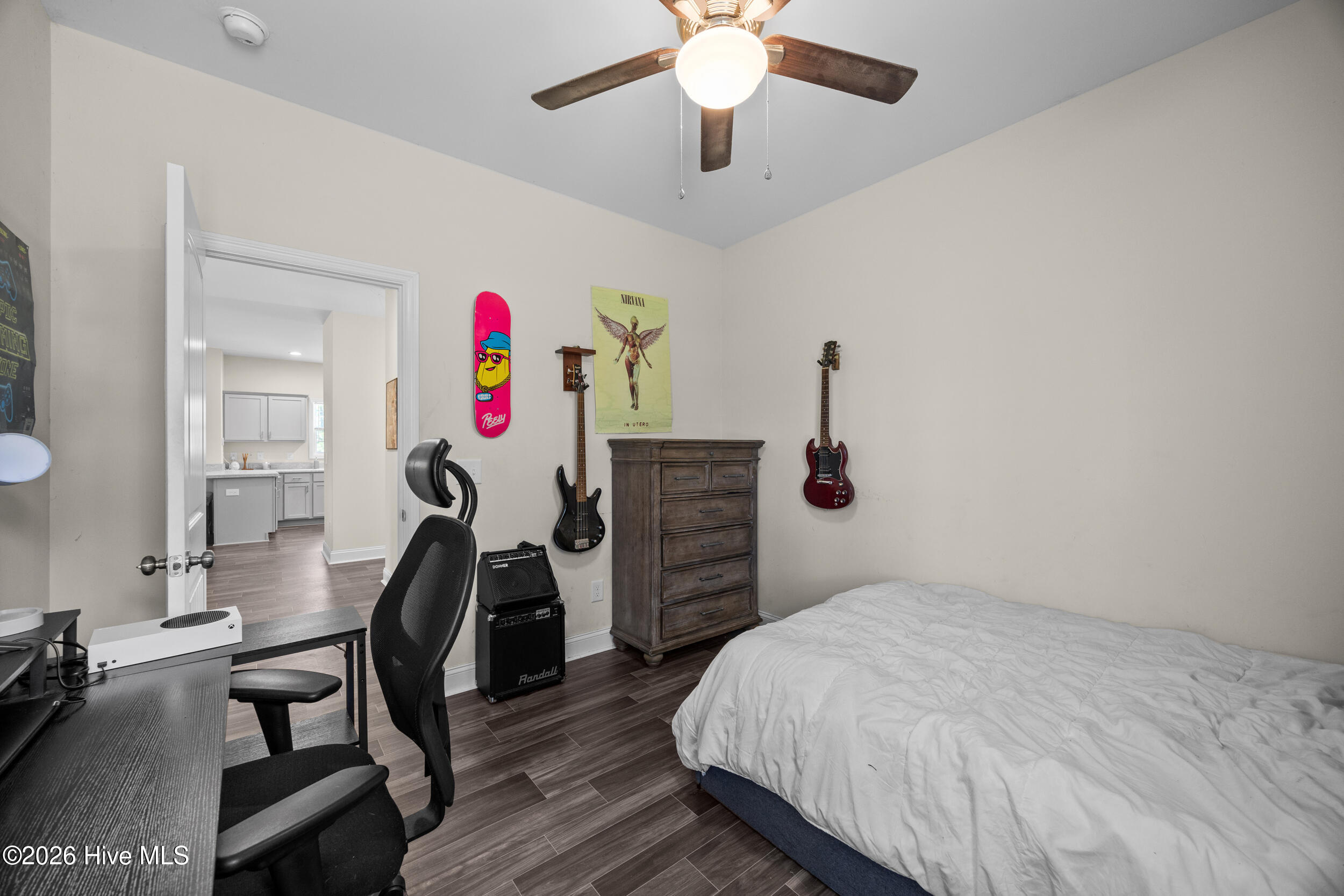 100566658 | Photo 20