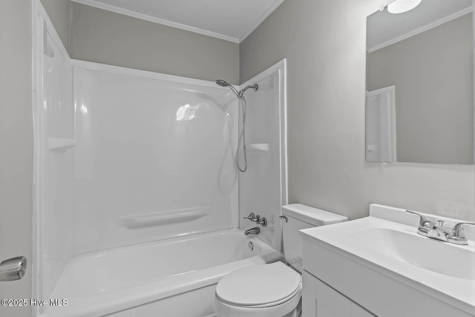 100532312 | Photo 19