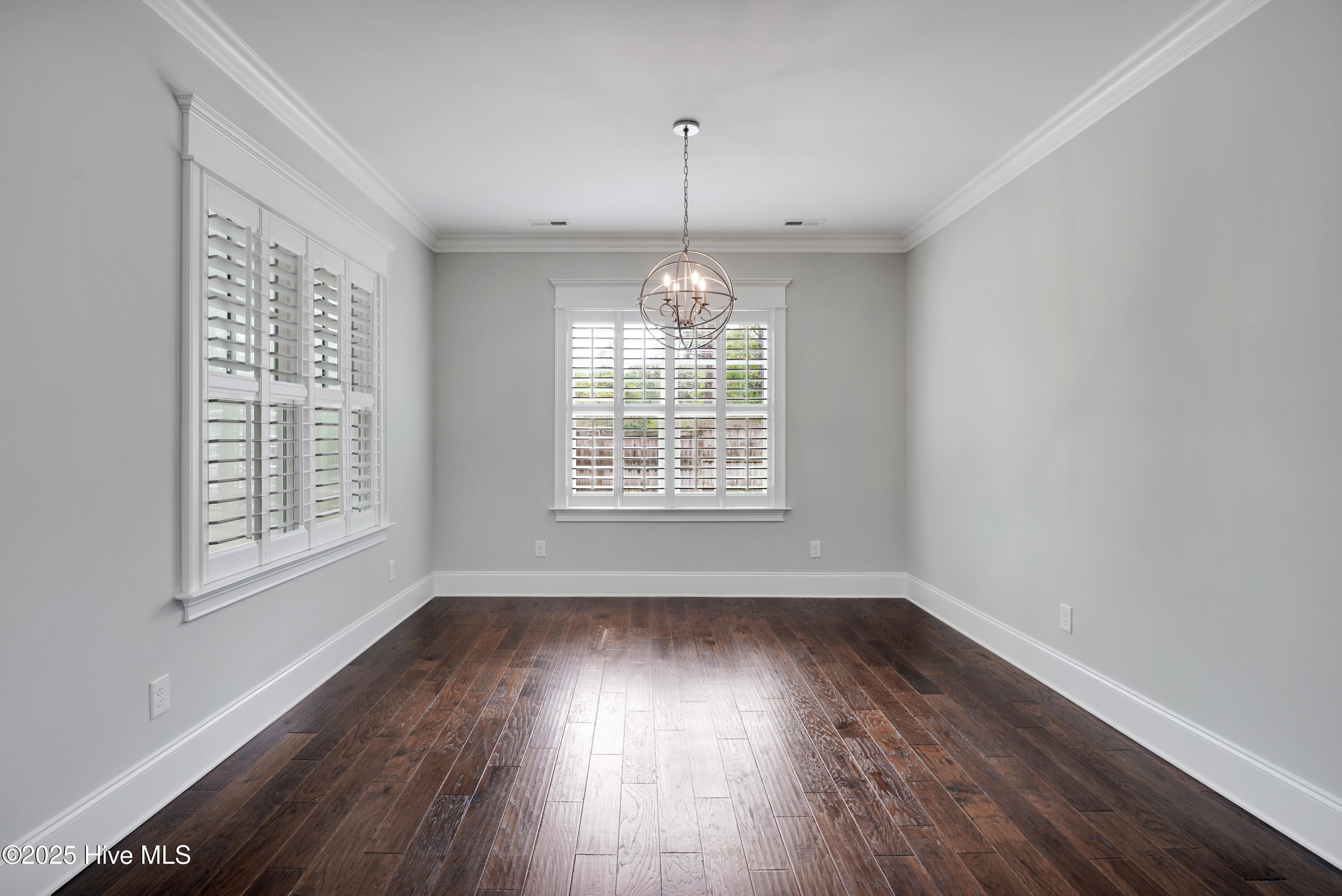 100524954 | Photo 11