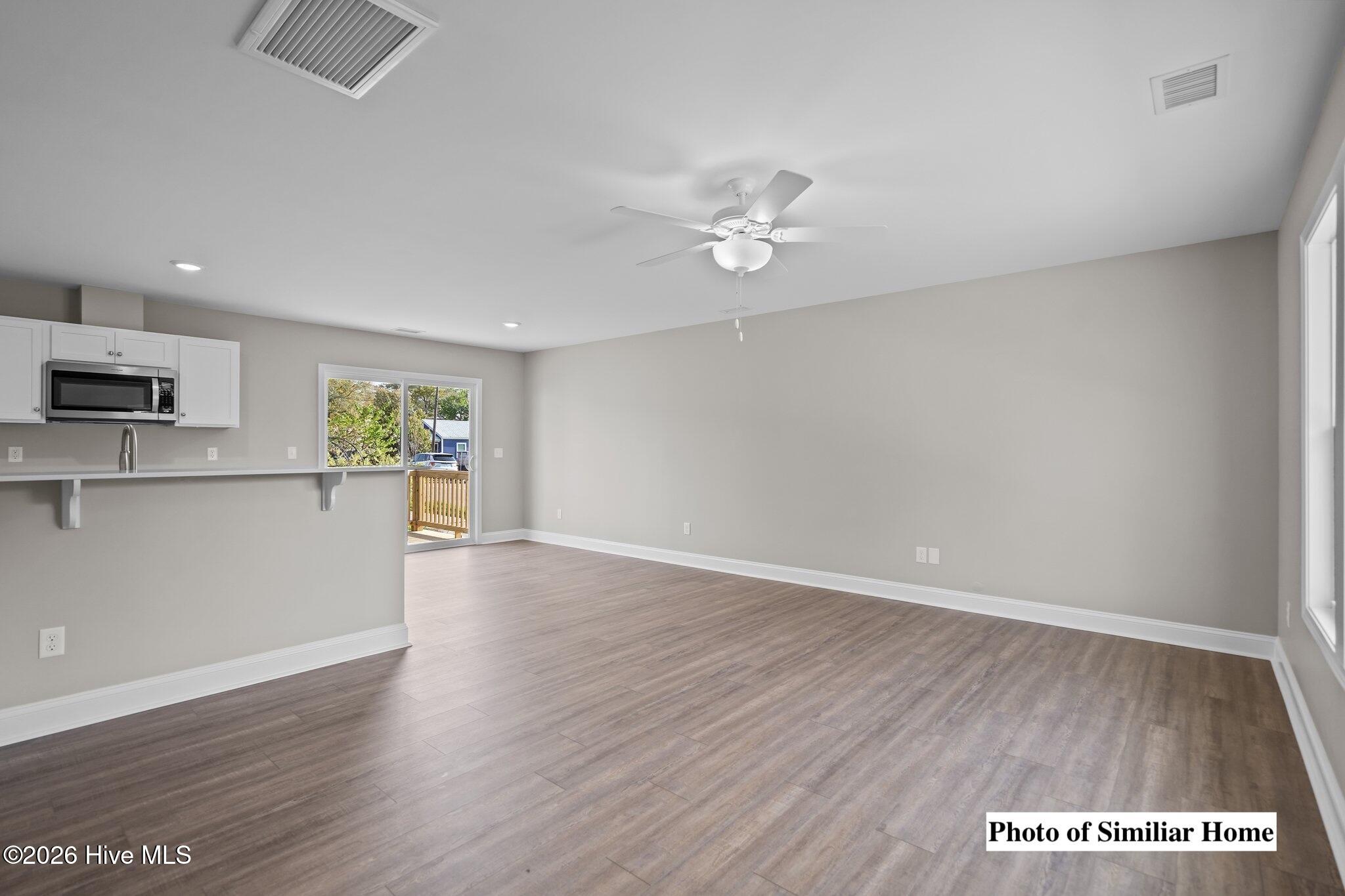 100556626 | Photo 15