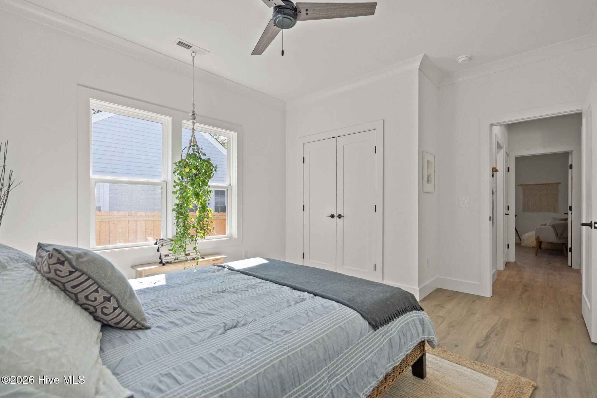 100553901 | Photo 28