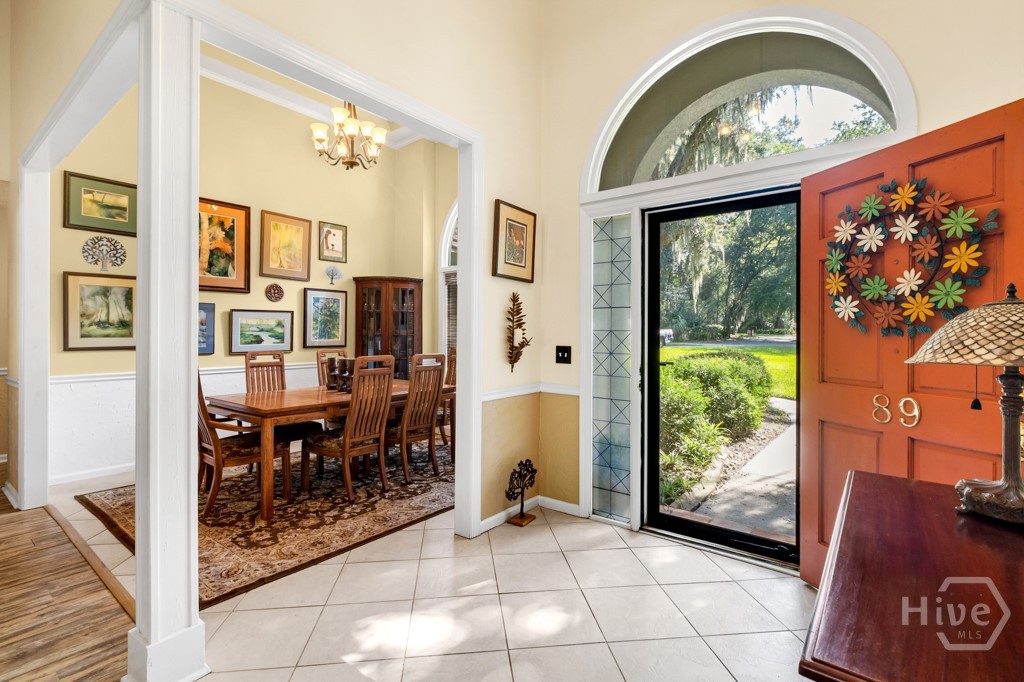  
Foyer Entrance