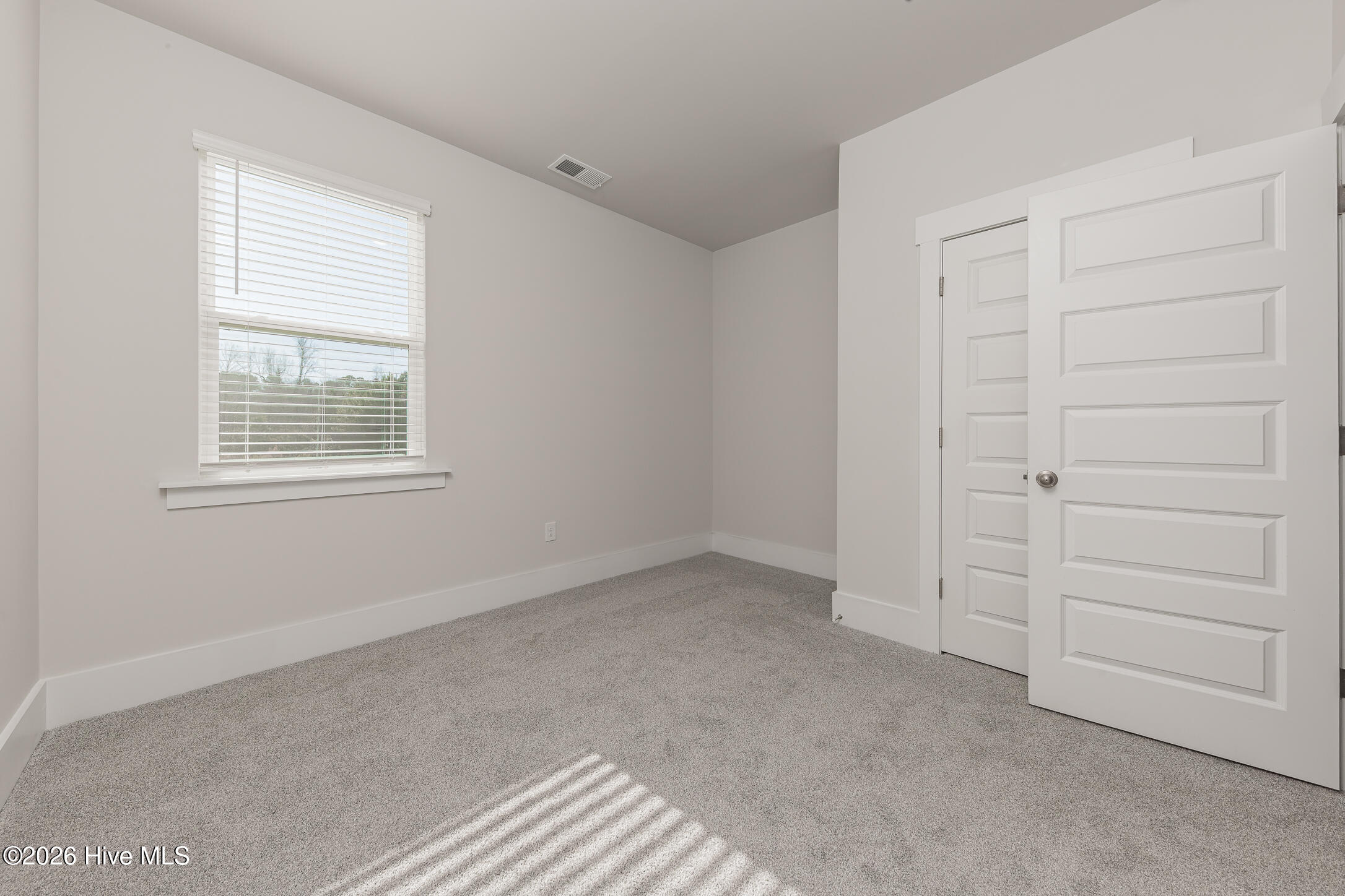 100547064 | Photo 20