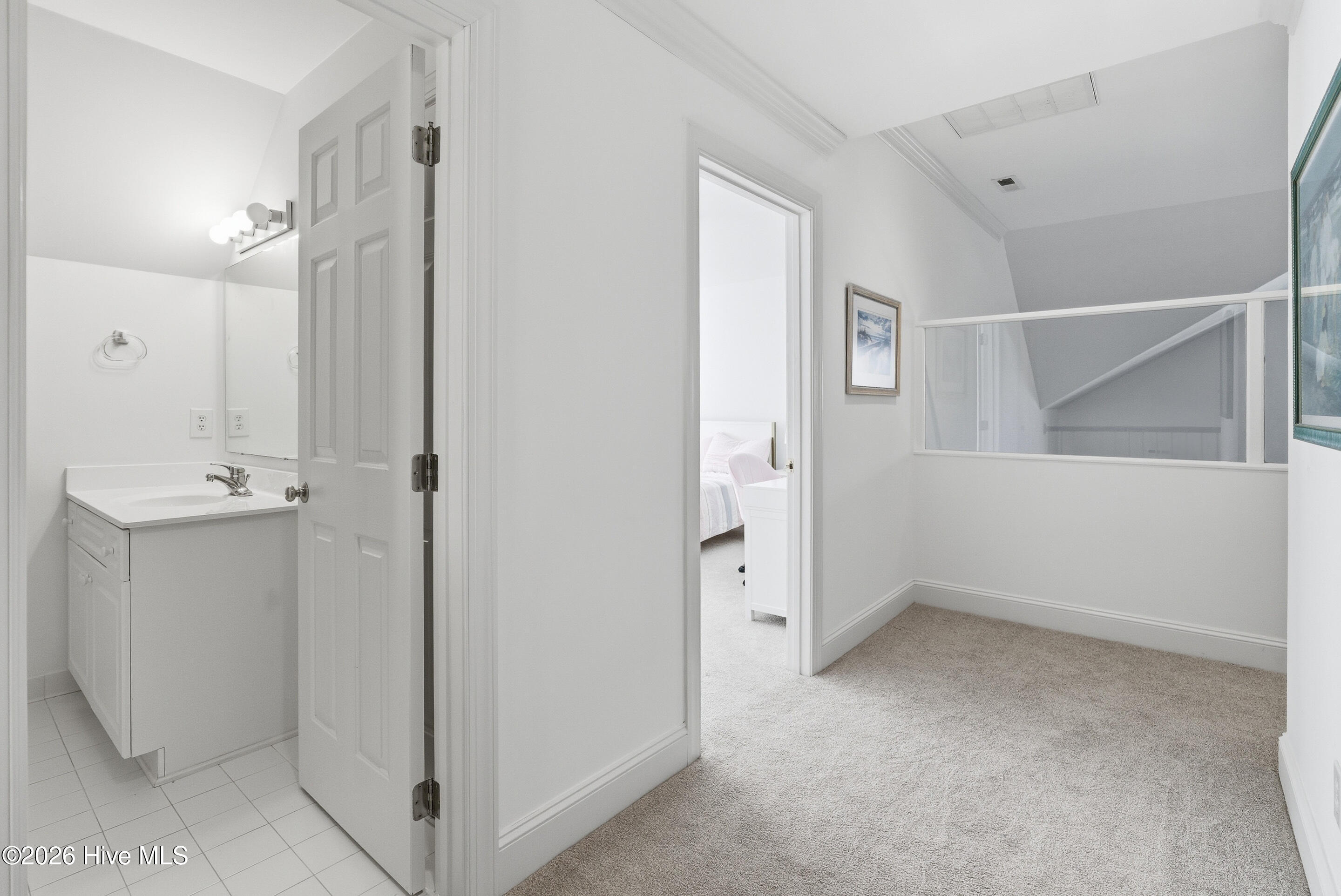 100538955 | Photo 30