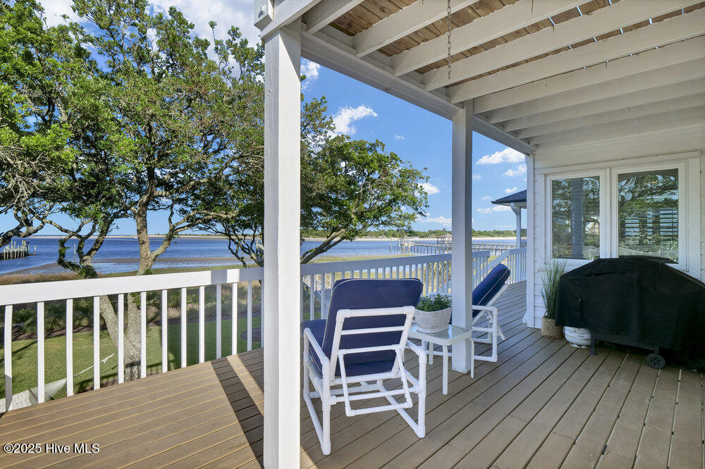 100511026 | Photo 46