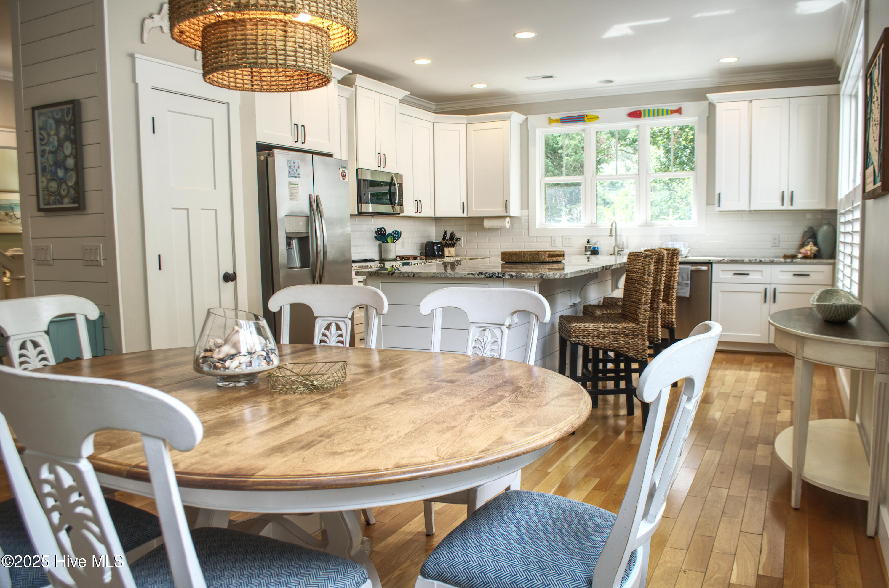 100526777 | Photo 16