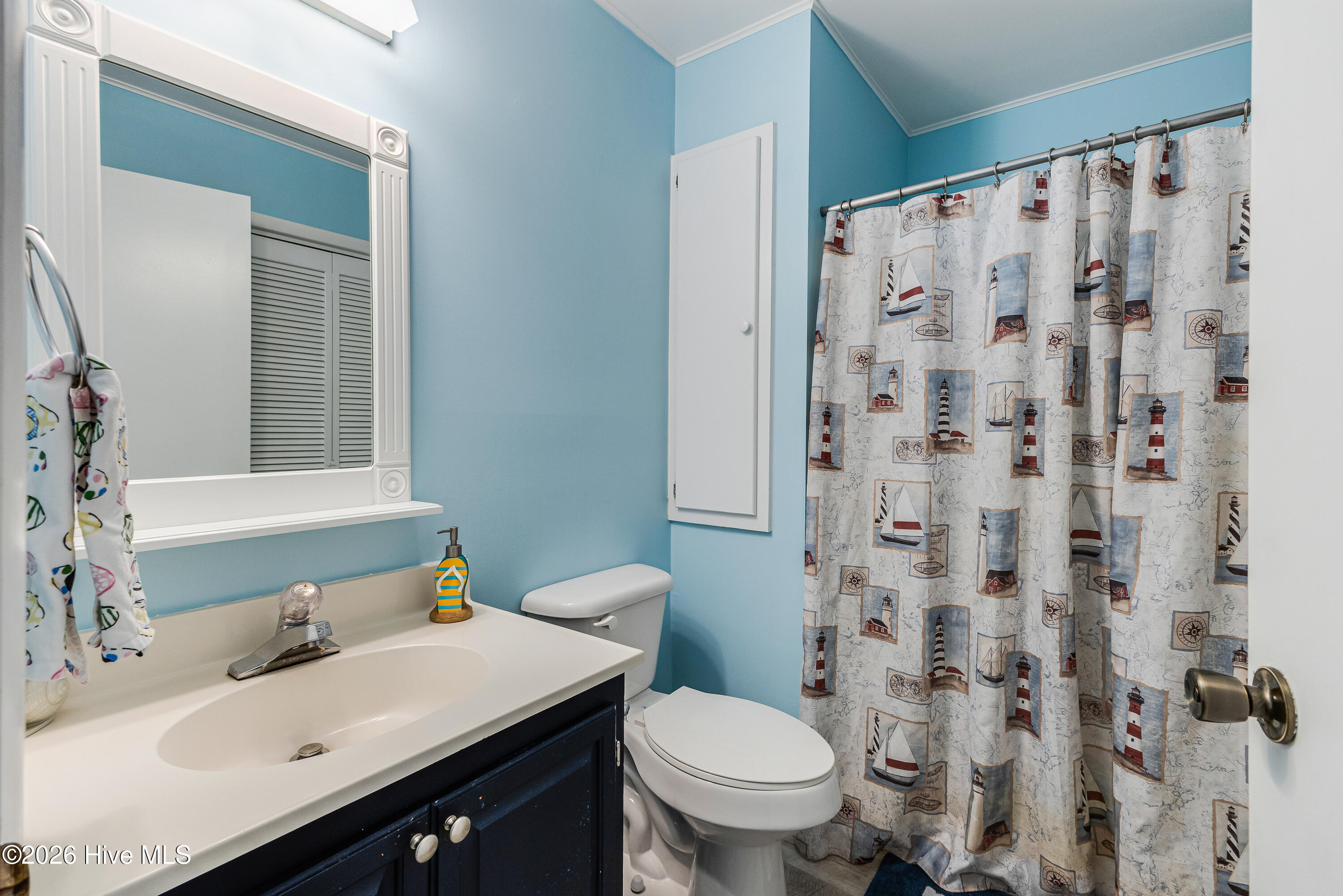 100547384 | Photo 36