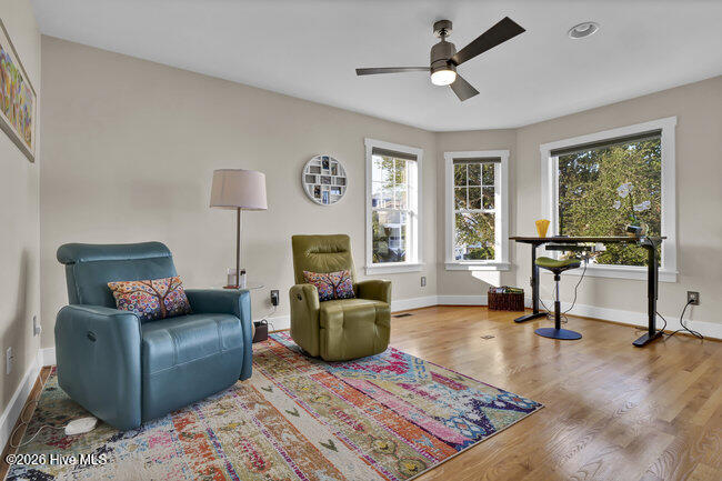 100552893 | Photo 55