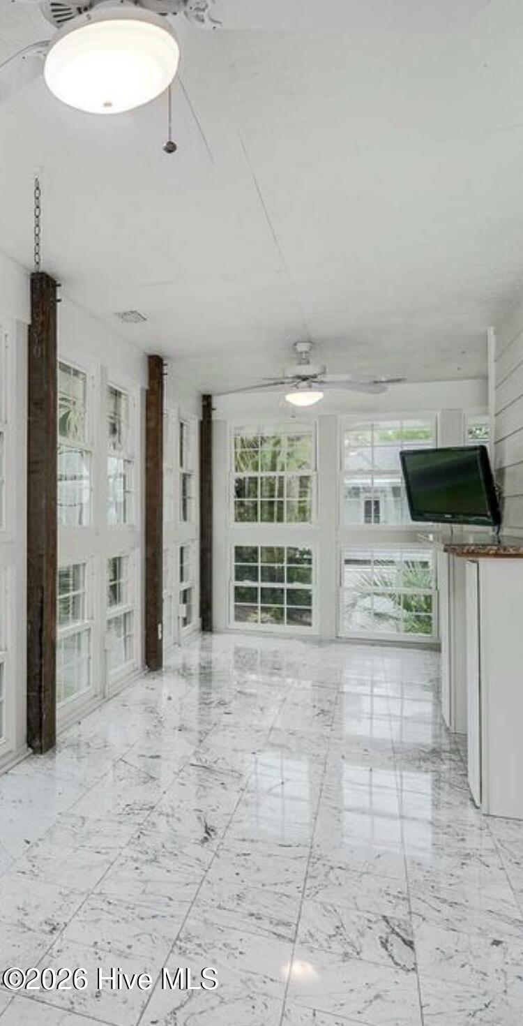 100560491 | Photo 27