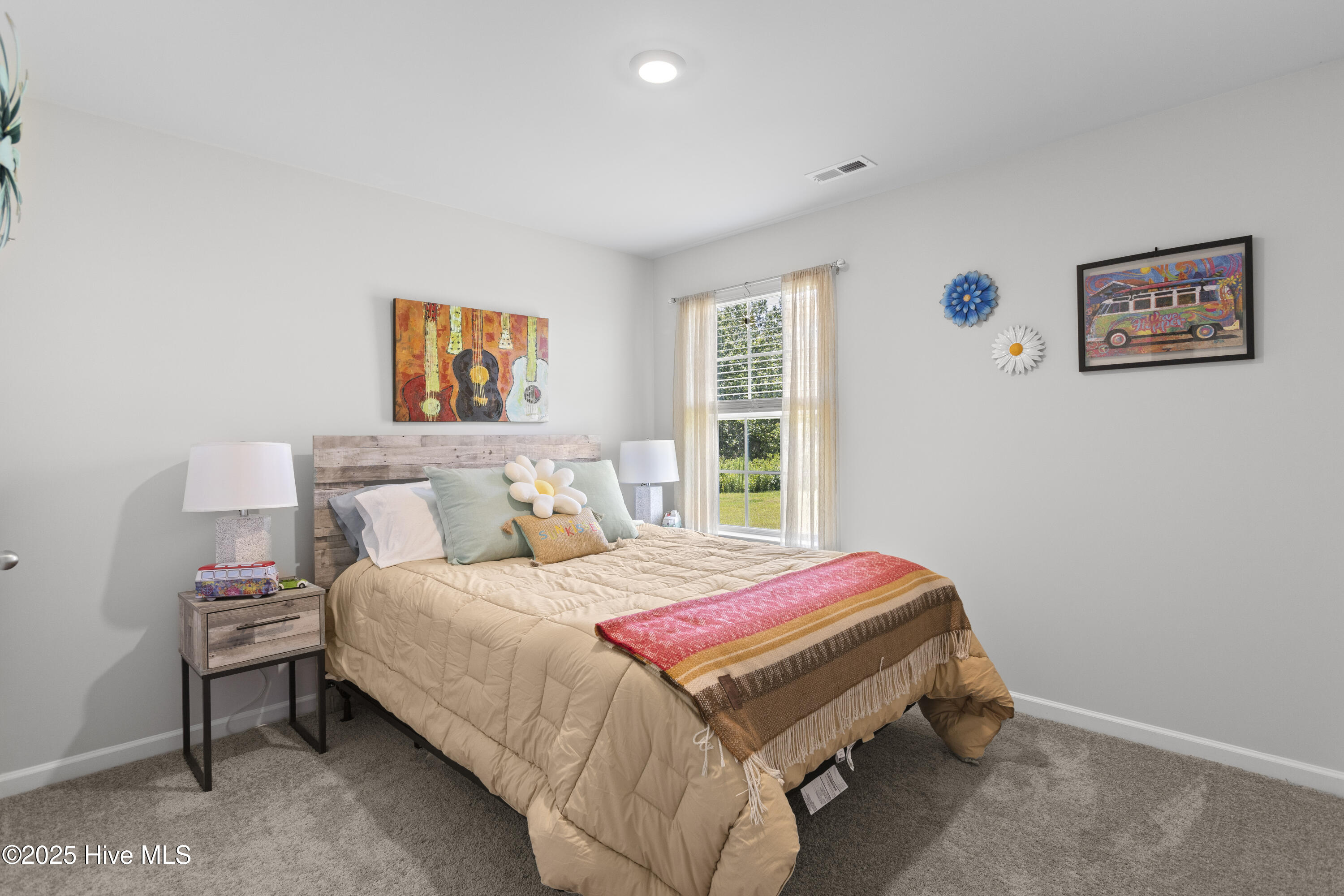 100511923 | Photo 14