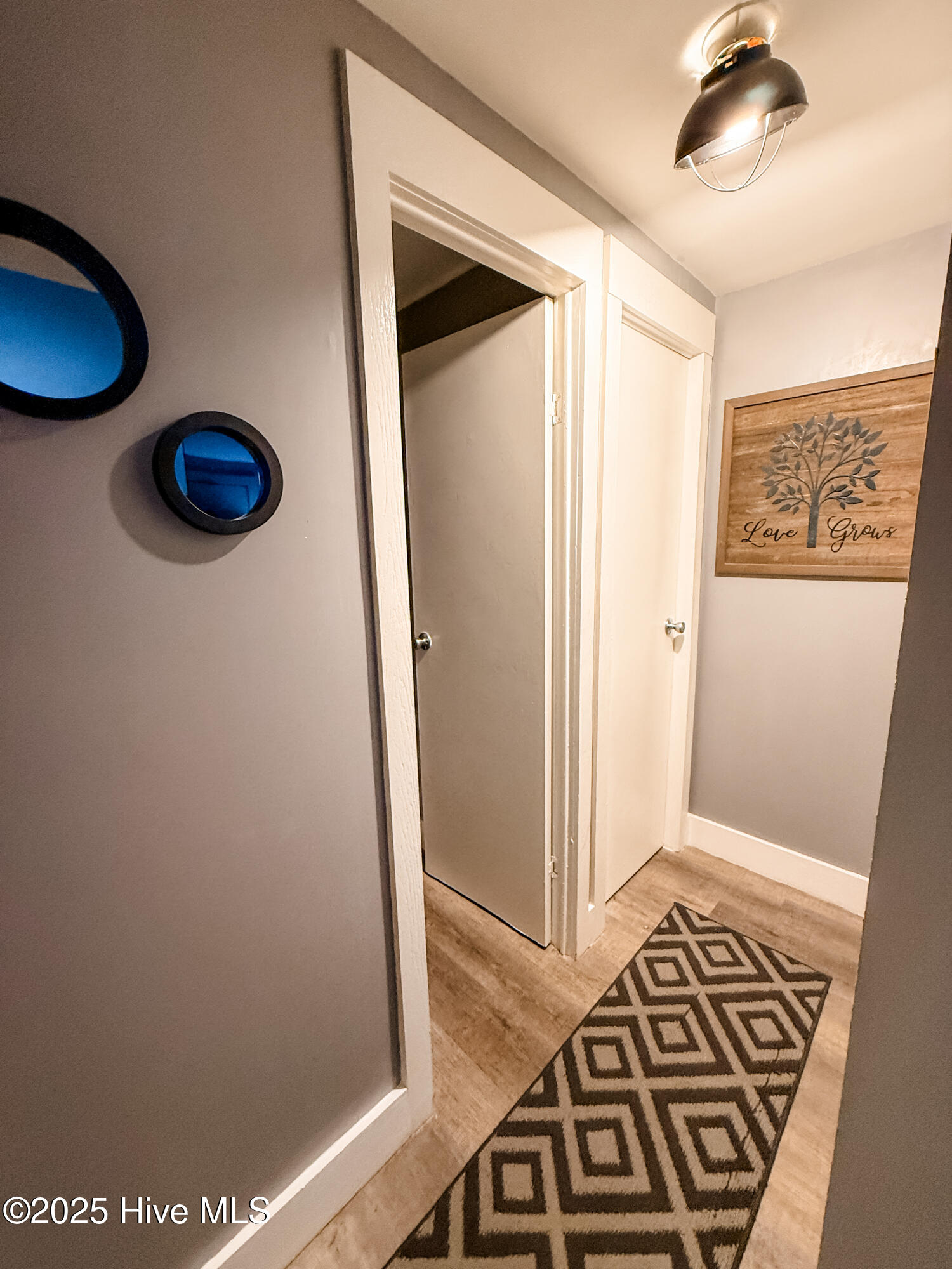 100532434 | Photo 10