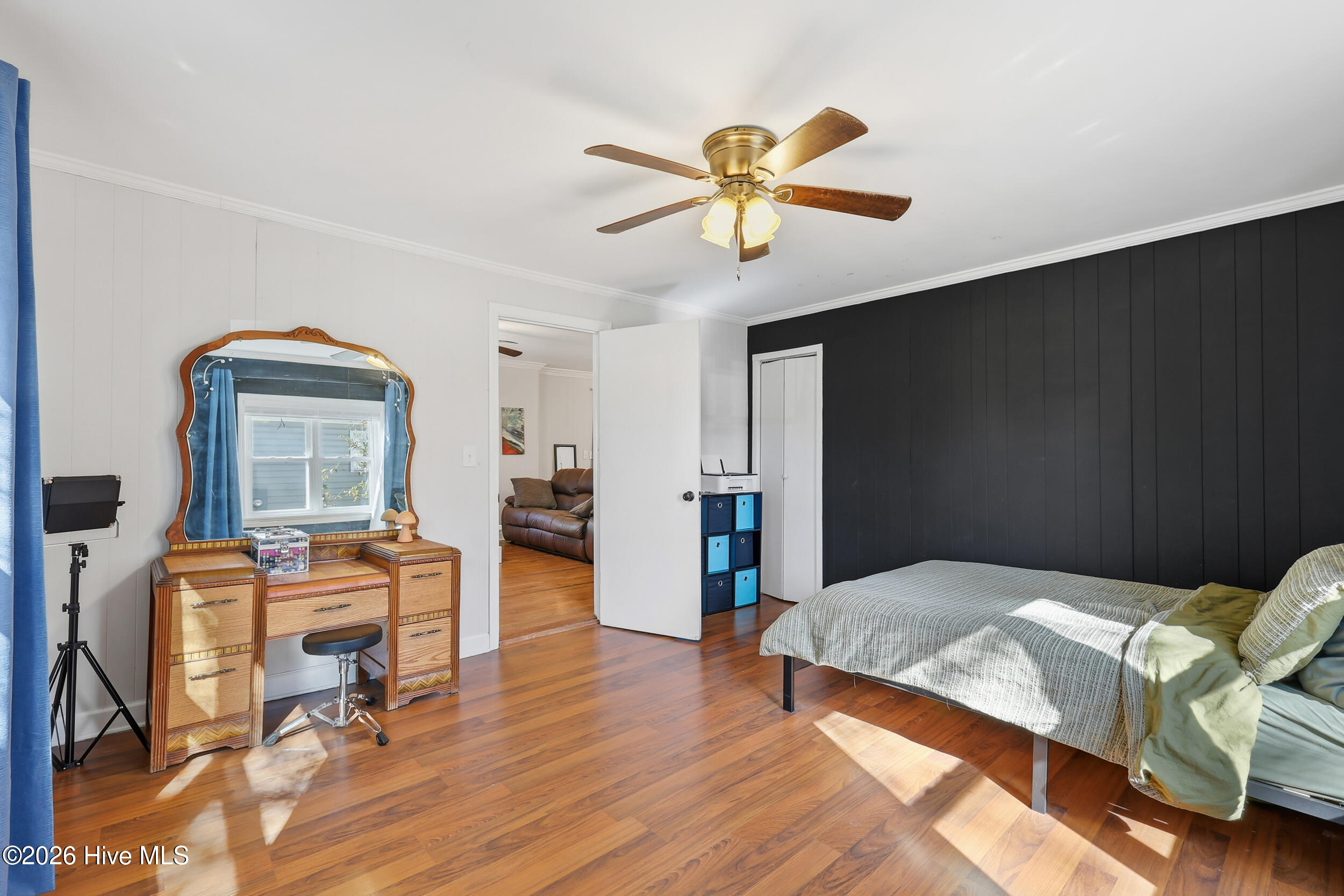 100551685 | Photo 21