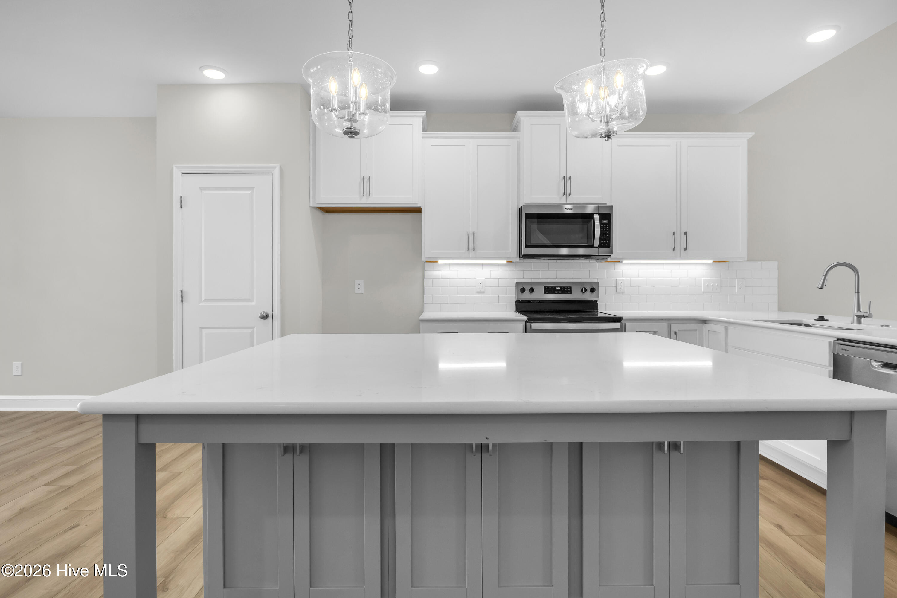 100552791 | Photo 13