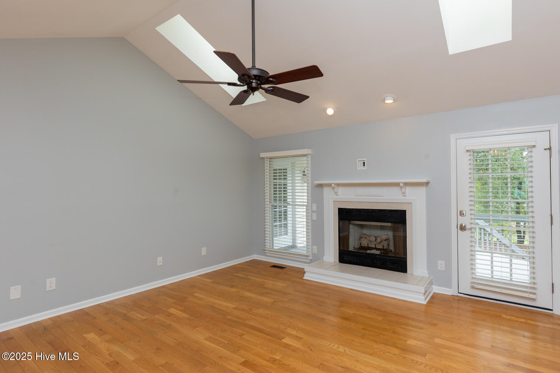 Homes for sale in West End, NC | 102 Seminole Ct, West End, NC 27376 | MLS# 100525048