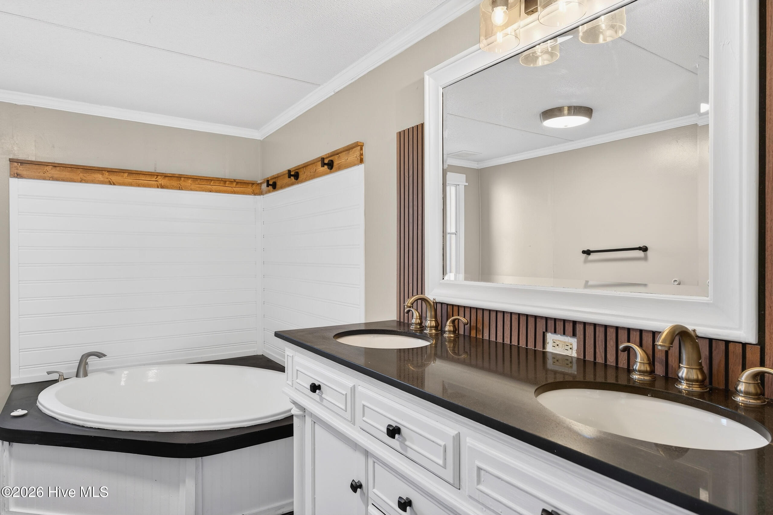 100551821 | Photo 17