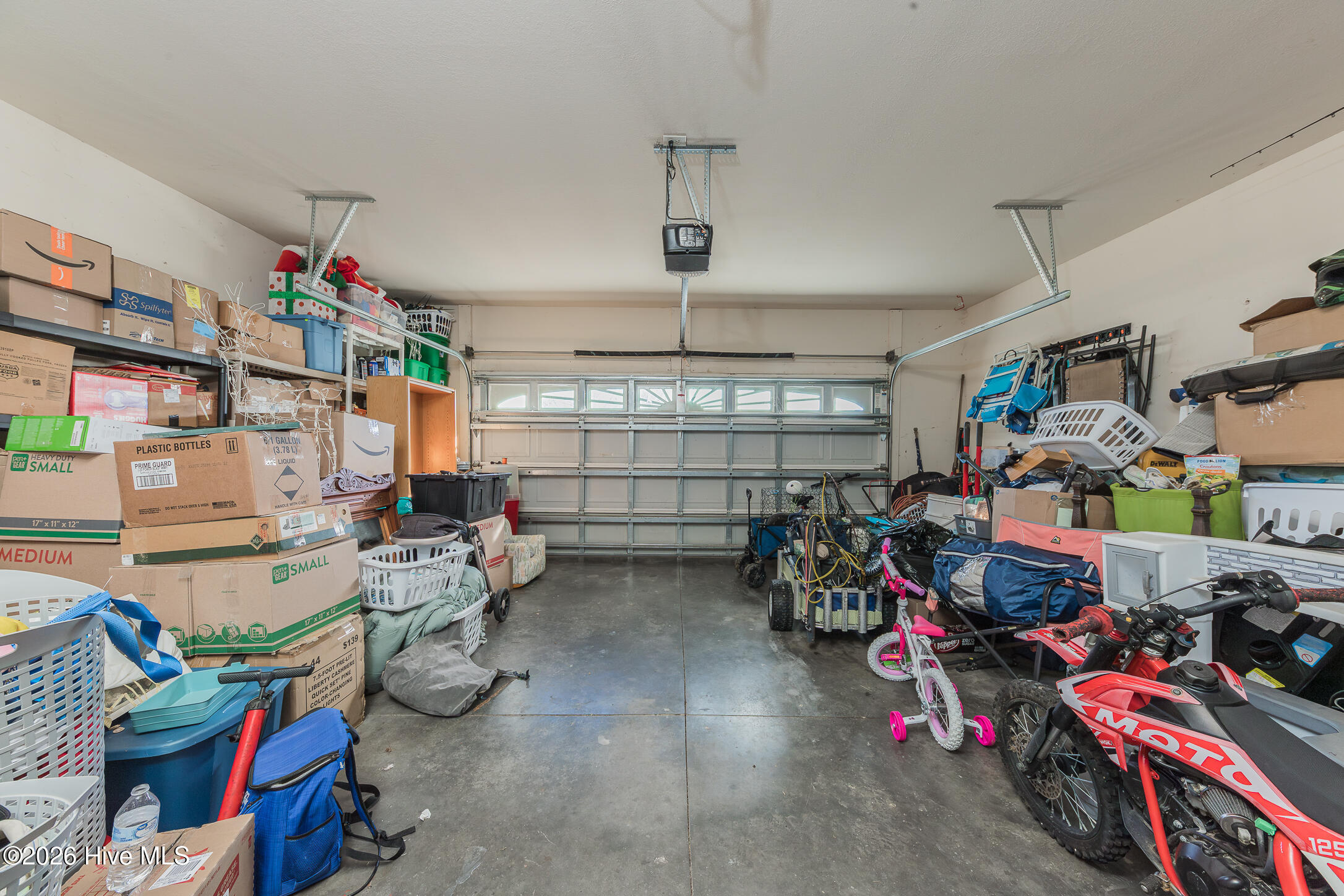 100550333 | Photo 44