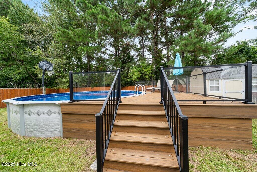 100531432 | Photo 28