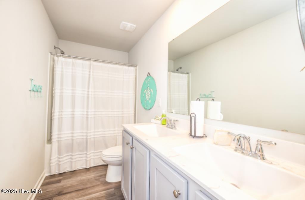 100521113 | Photo 20