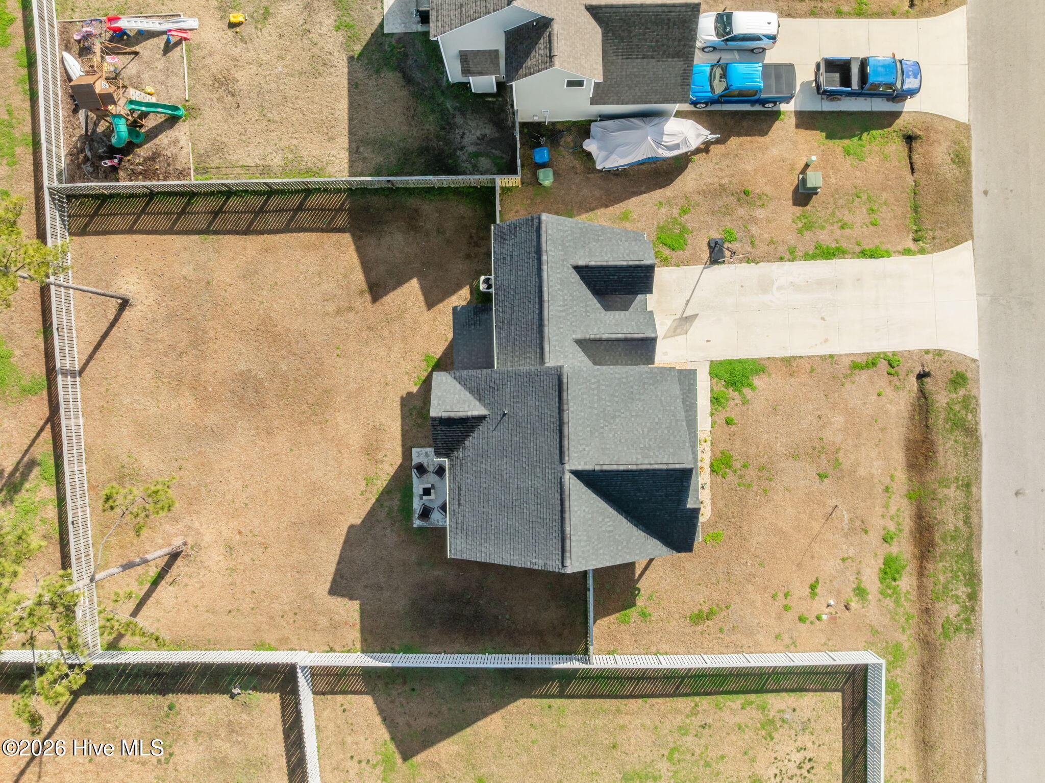 100558417 | Photo 51