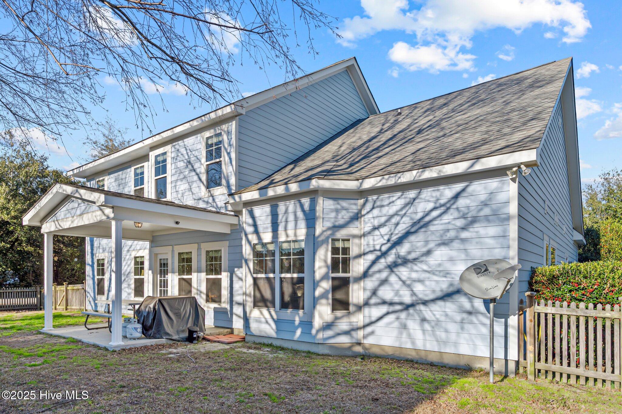 100488790 | Photo 36