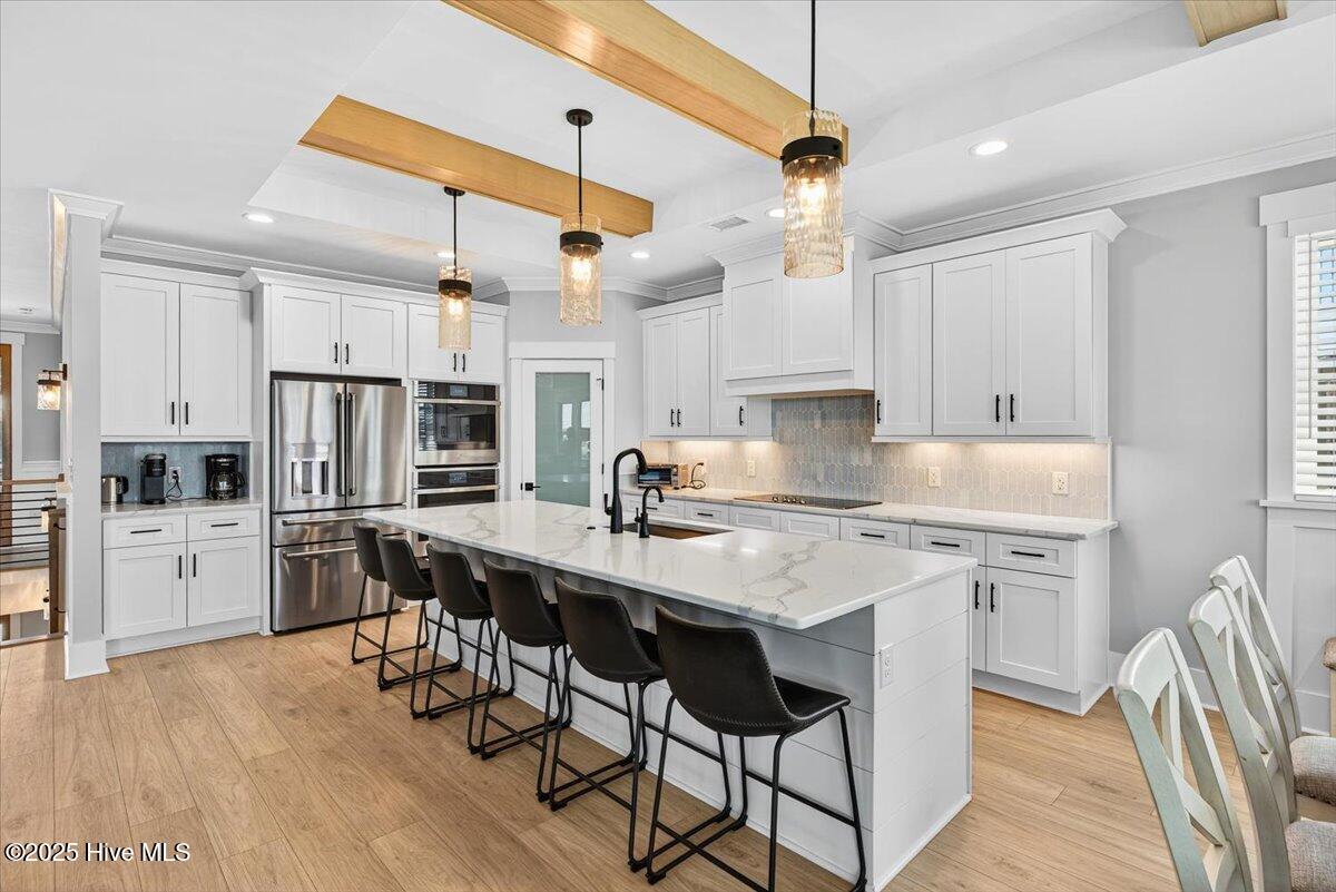 100527813 | Photo 12