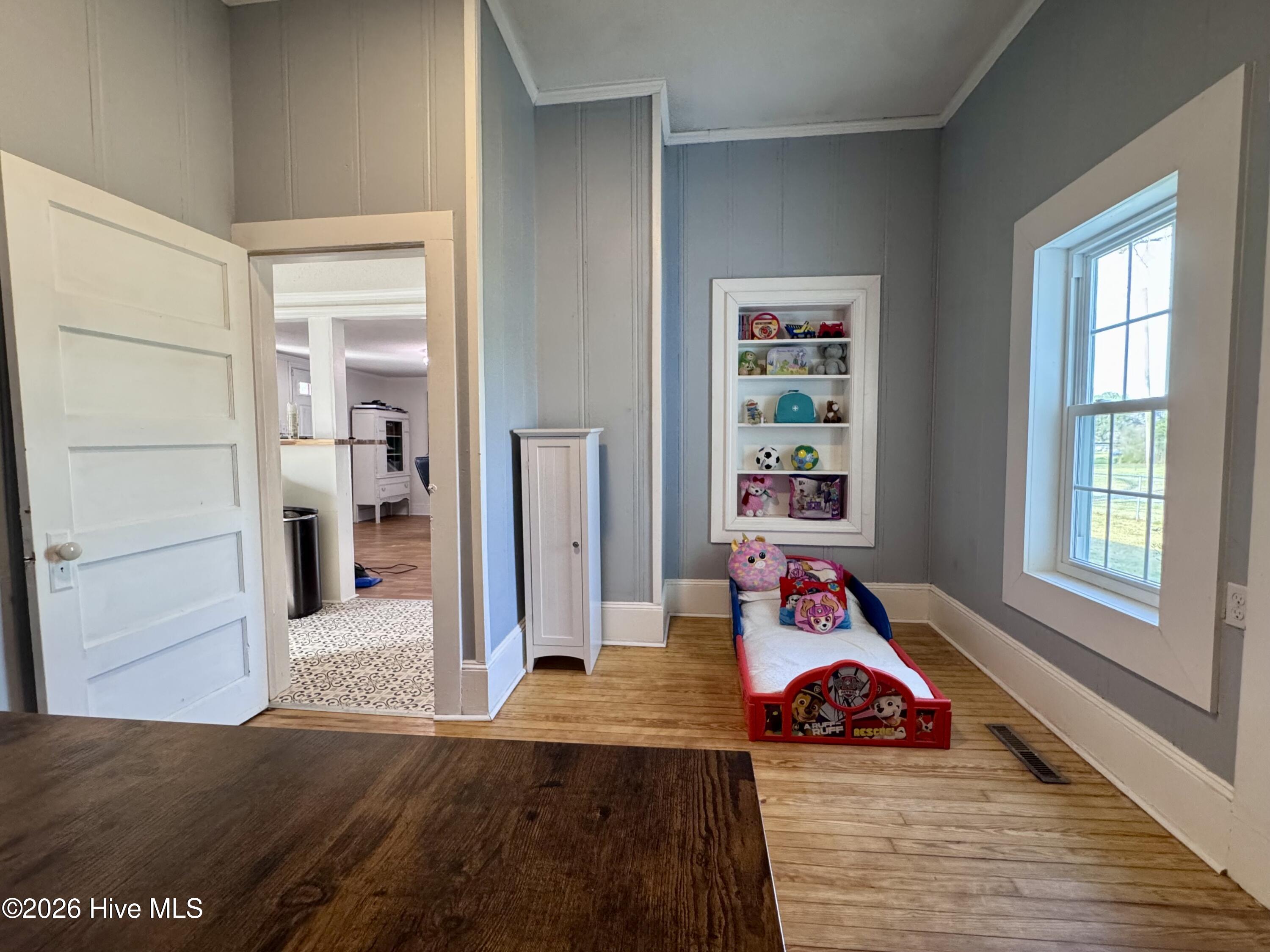 3405 Oaks 
