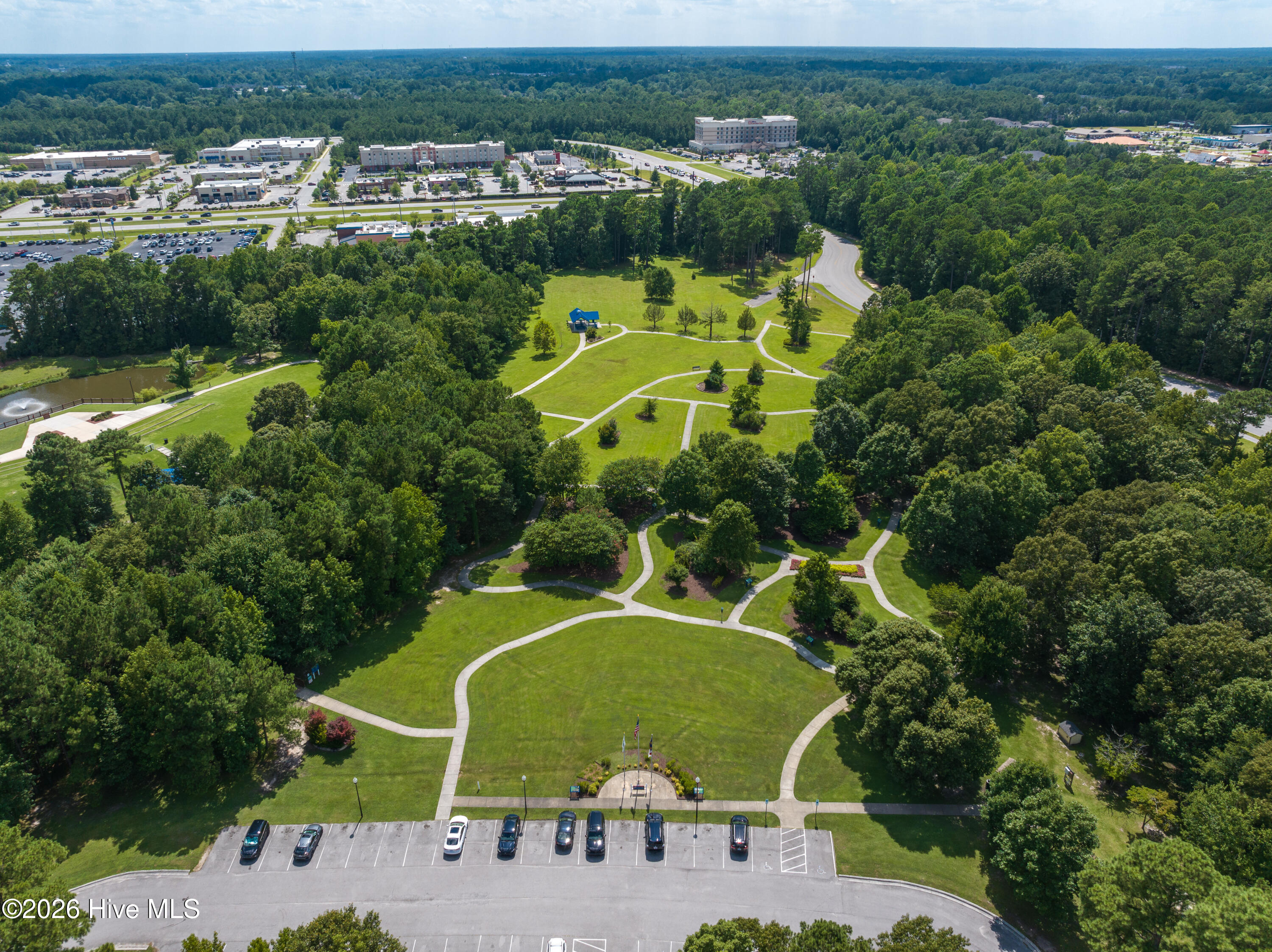 100560266 | Photo 34