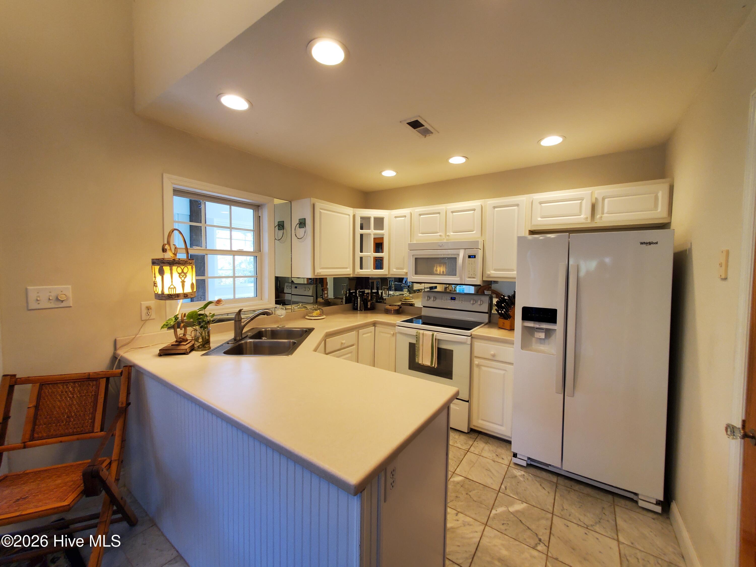 100560491 | Photo 25