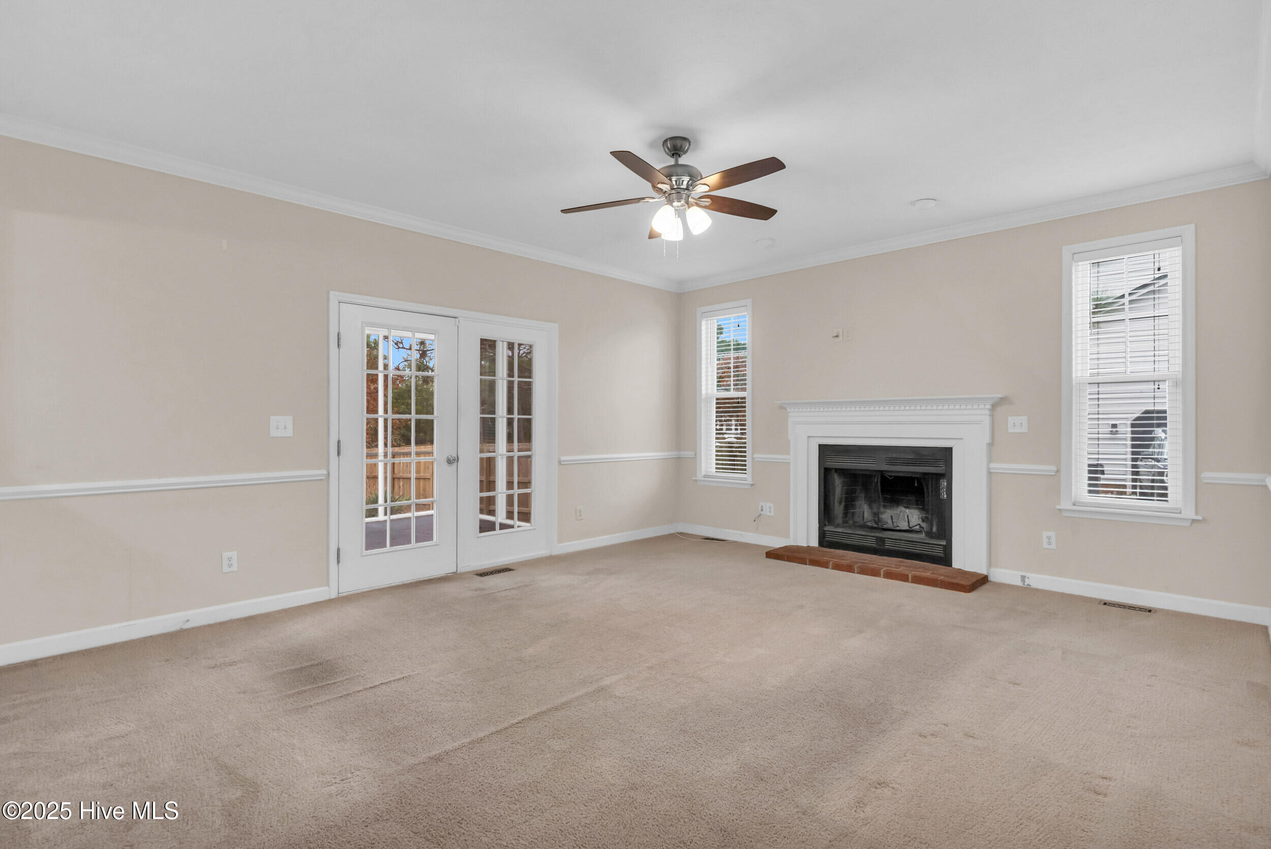 100545048 | Photo 10