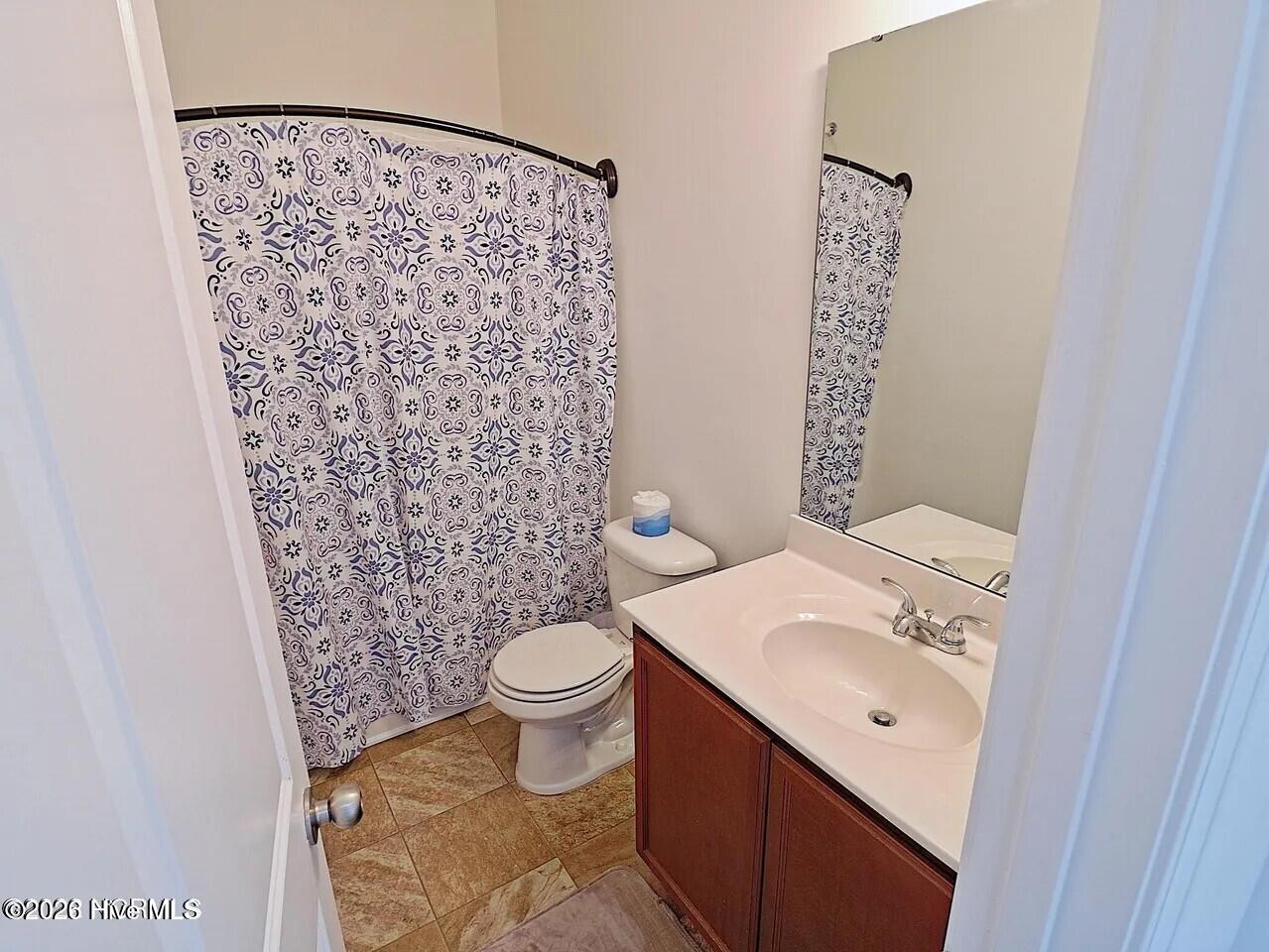 100563470 | Photo 15