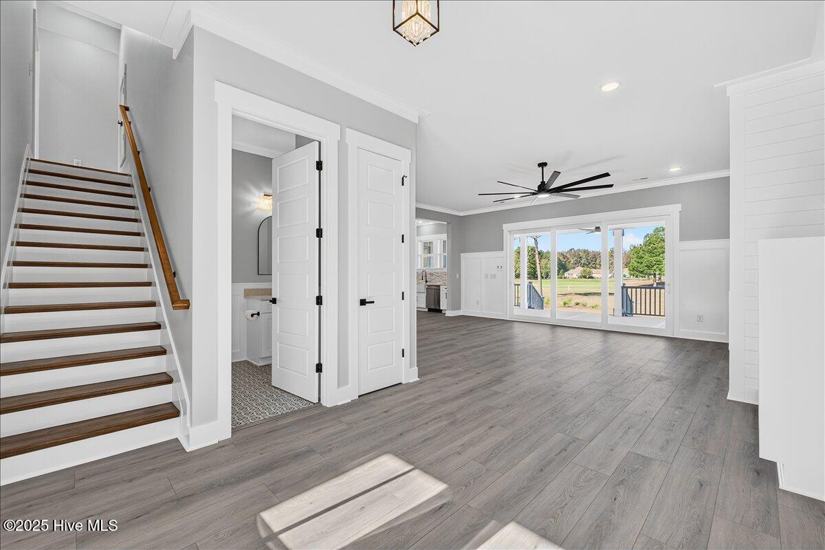 100541548 | Photo 14