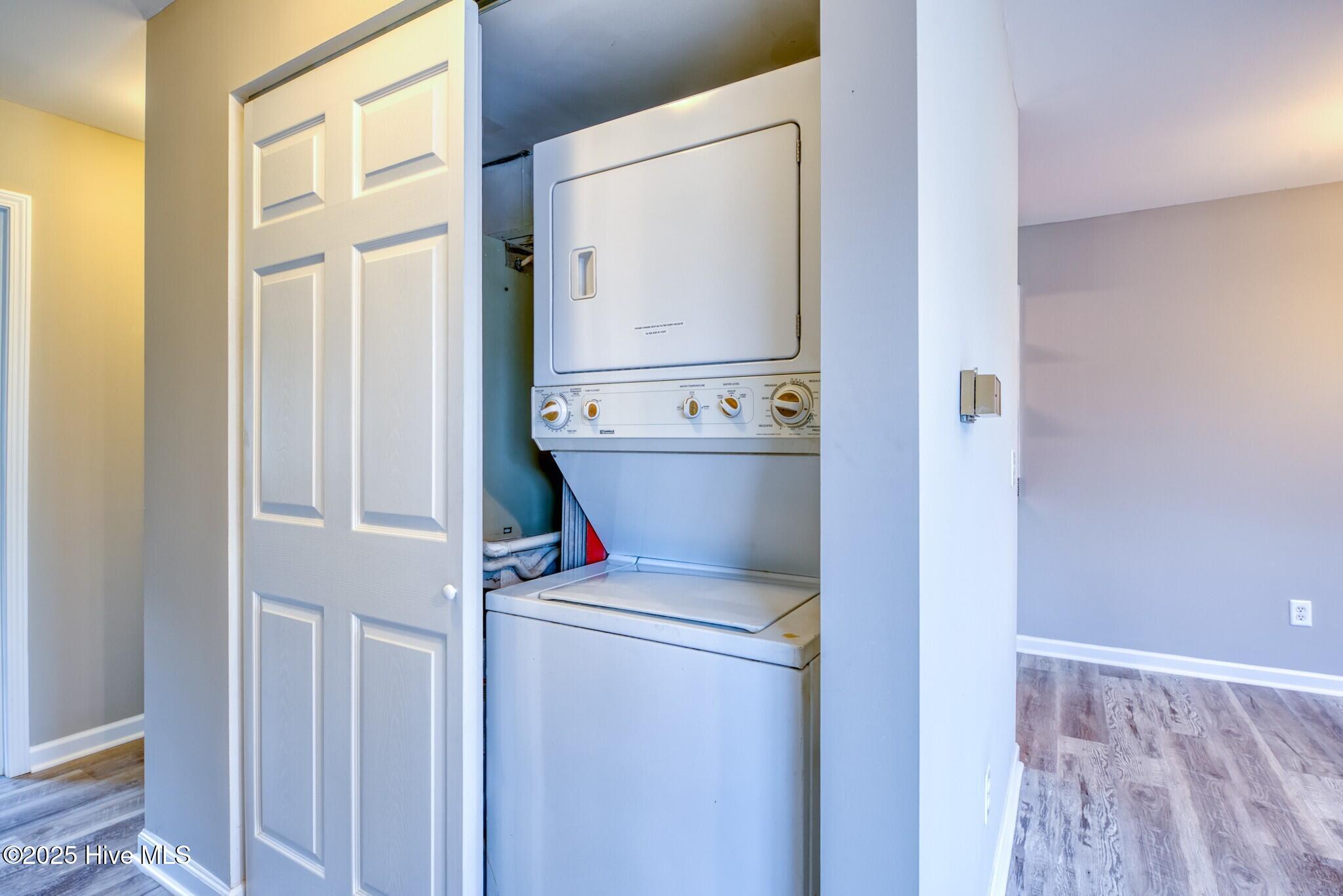 100535864 | Photo 13