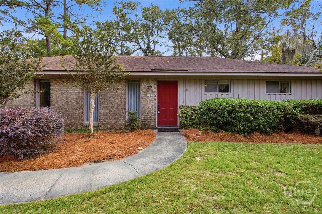Photo 1 of Single family home for sale at 13 Suncrest Blvd, Savannah, GA 31410 | MLS# SA367361 | Listing updated on 2026-10-30
