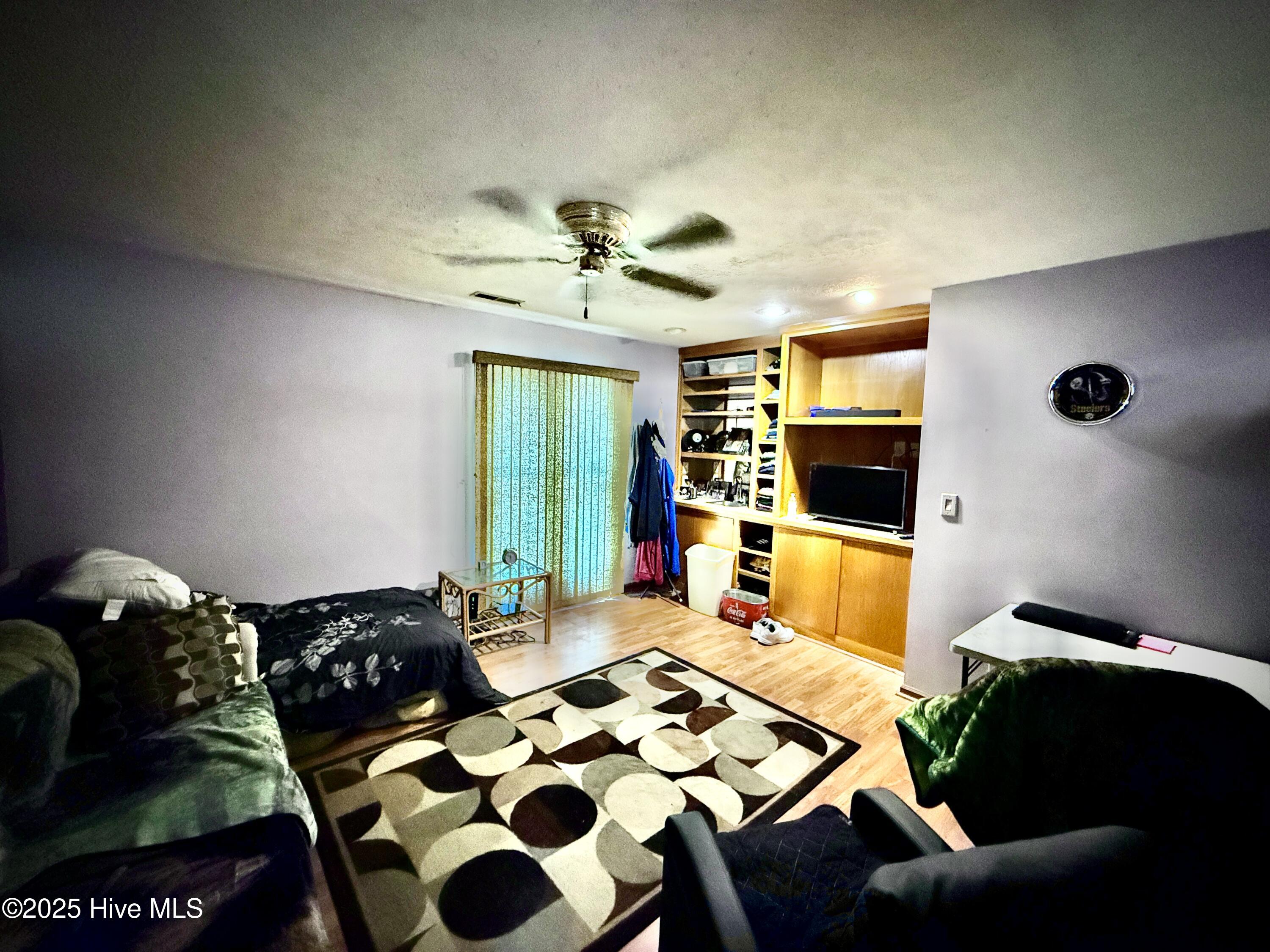 100518728 | Photo 32