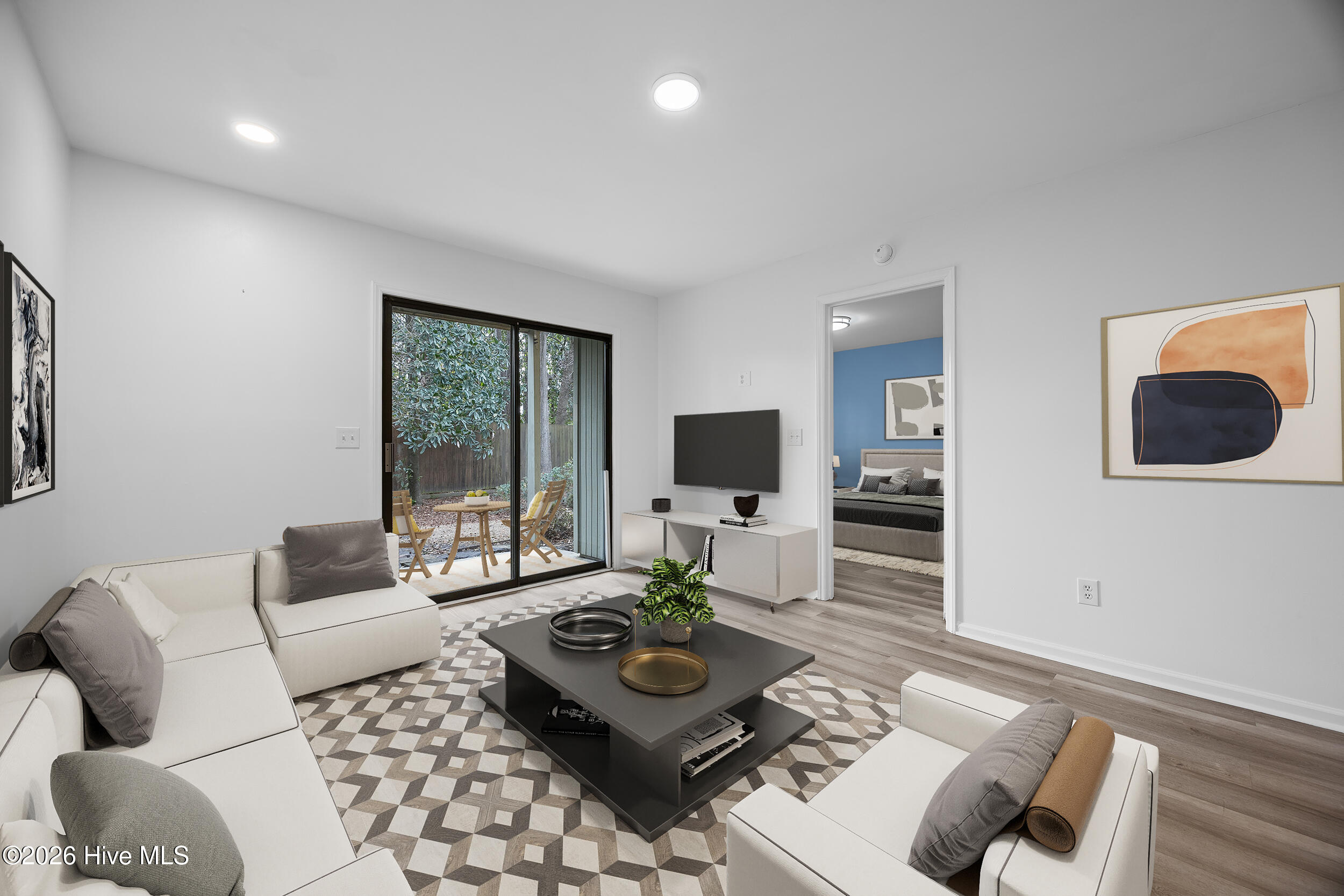 100557067 | Photo 11