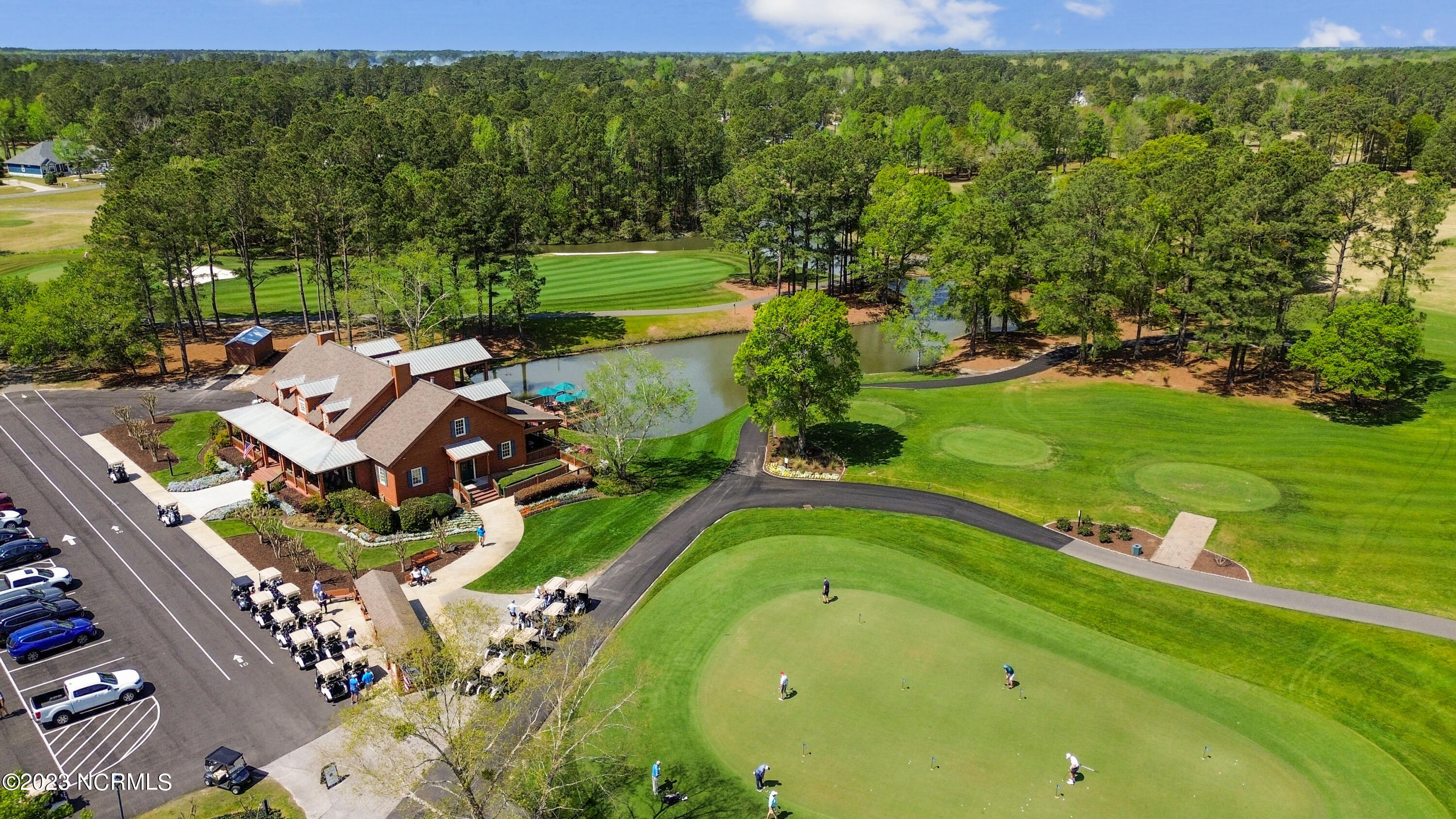 100558962 | Photo 36