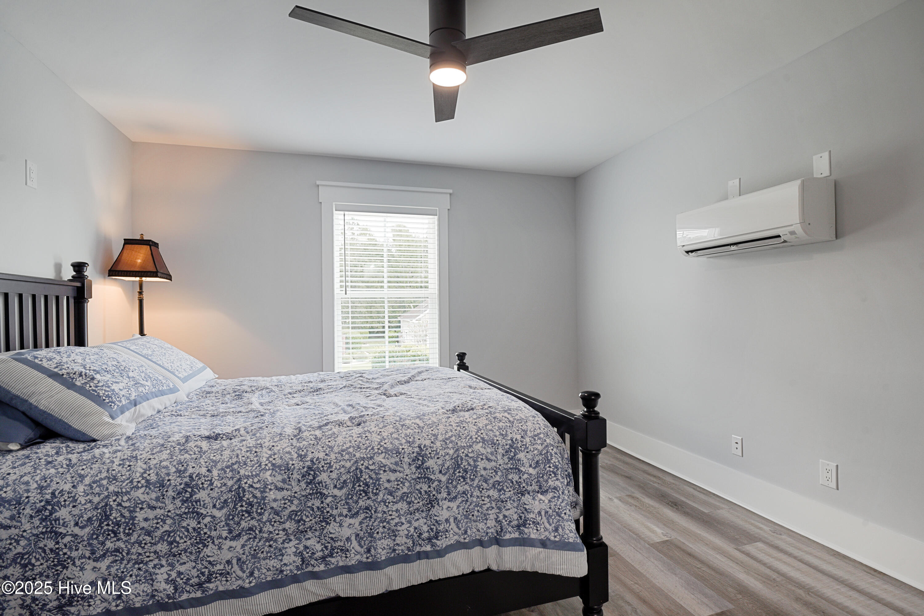 100532165 | Photo 32