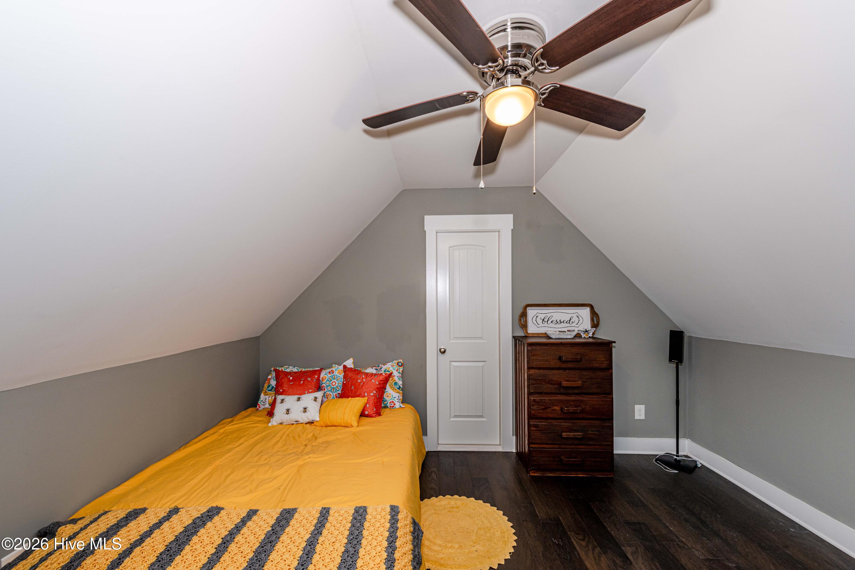 100559174 | Photo 62