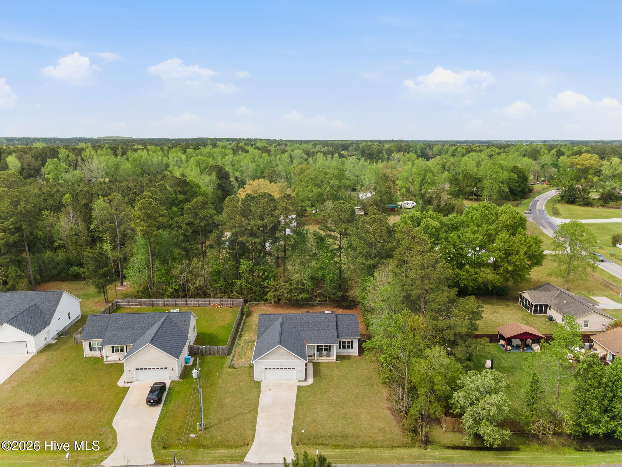 100565860 | Photo 23