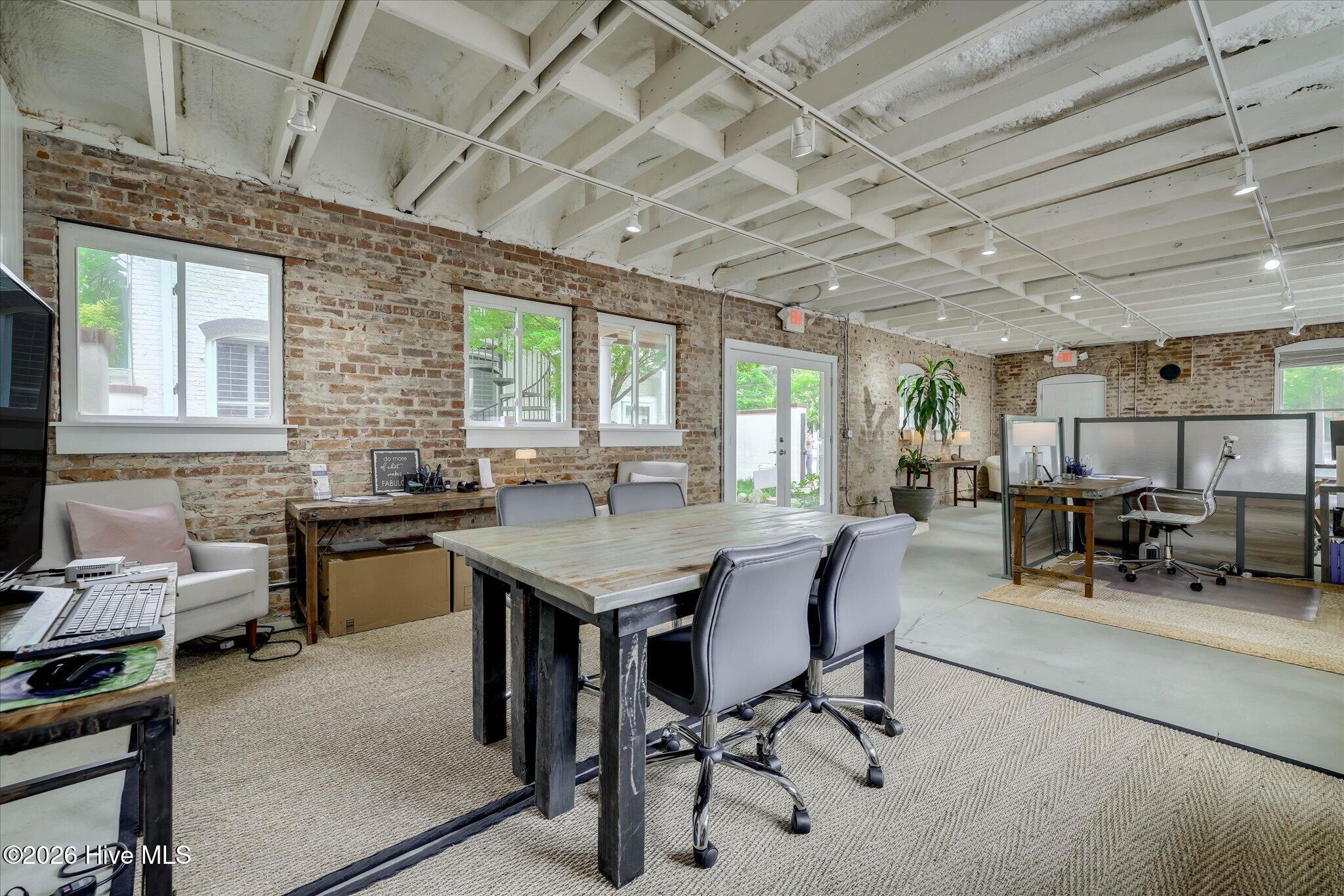 144 Fairfield office