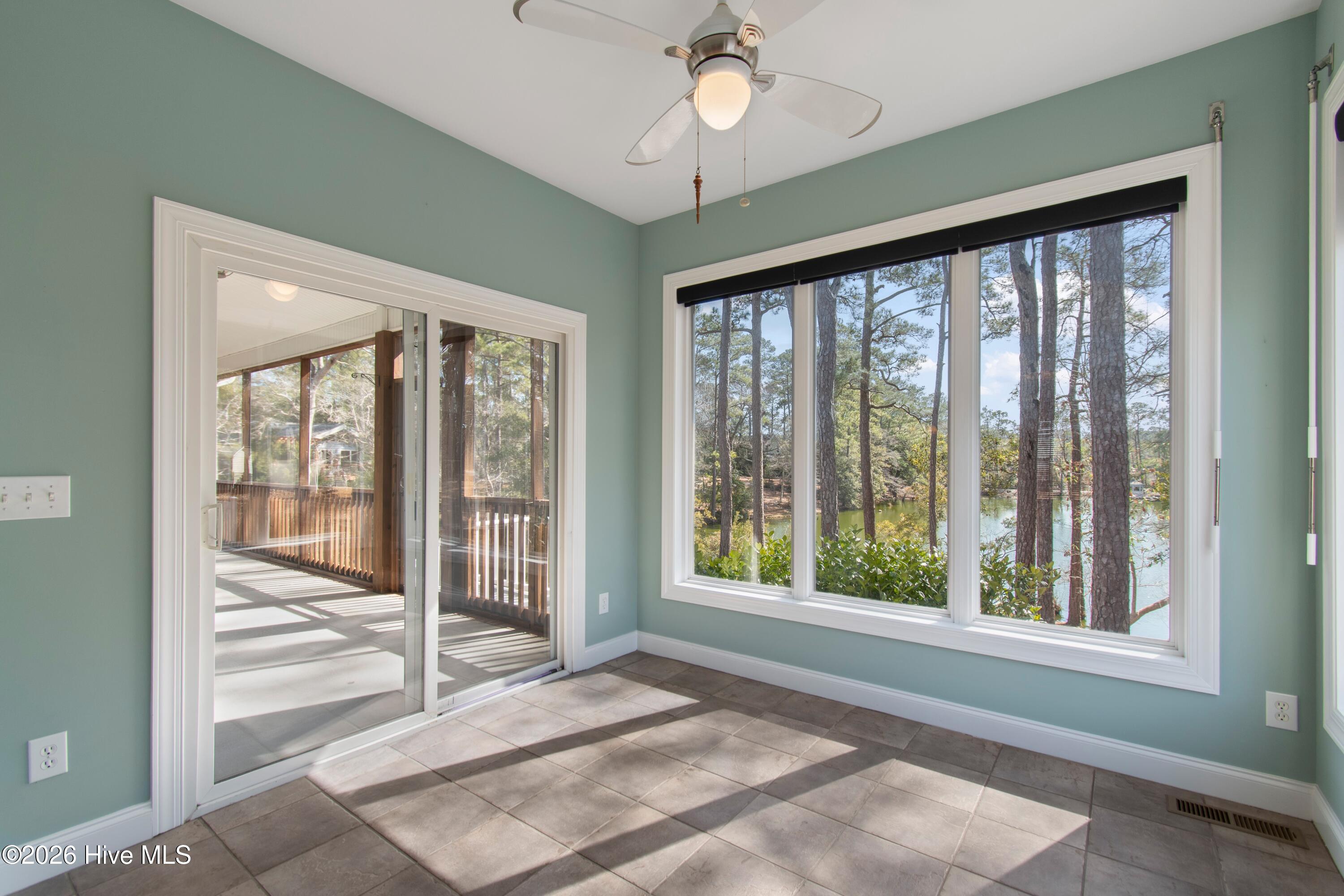 100555645 | Photo 10