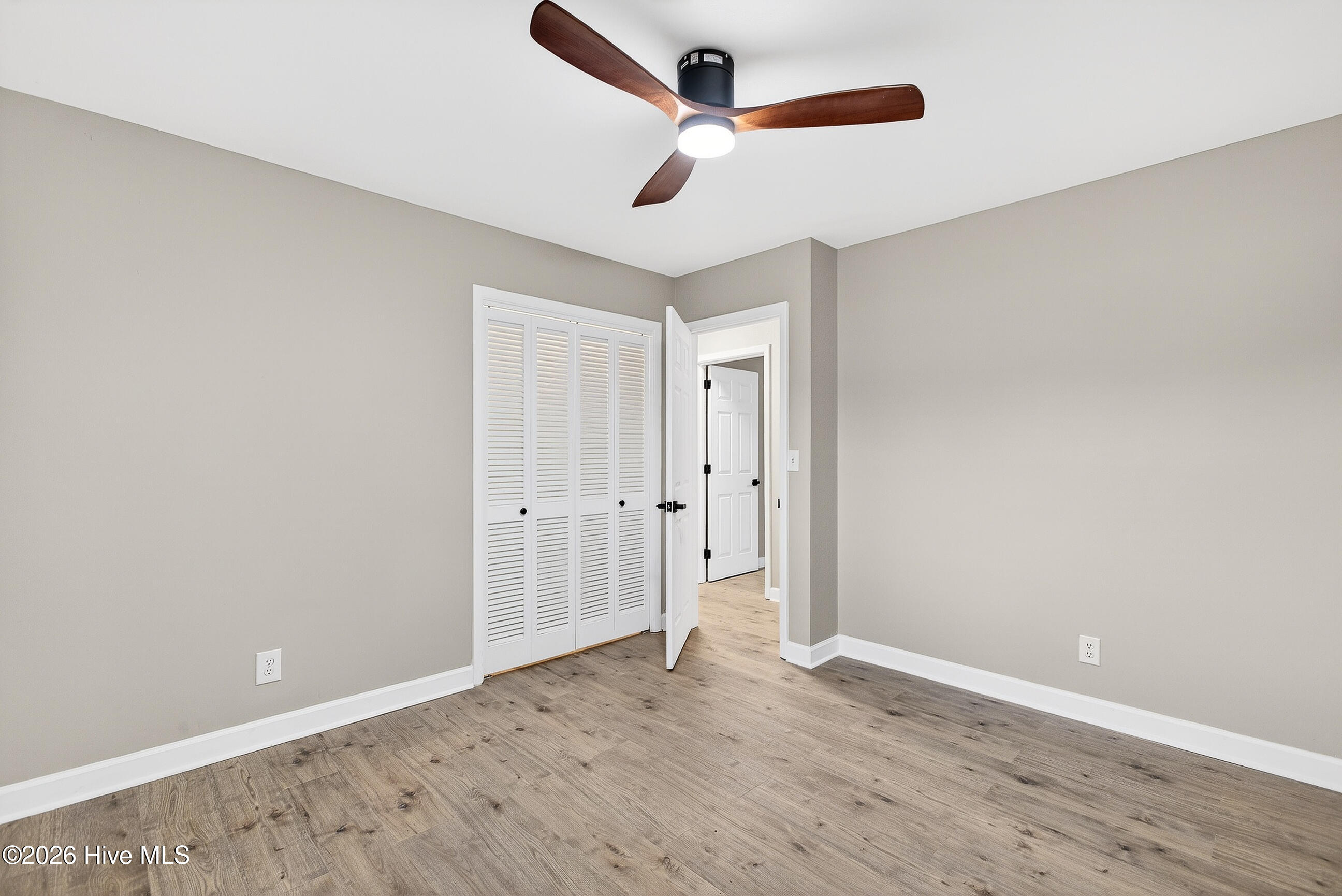 100545174 | Photo 17