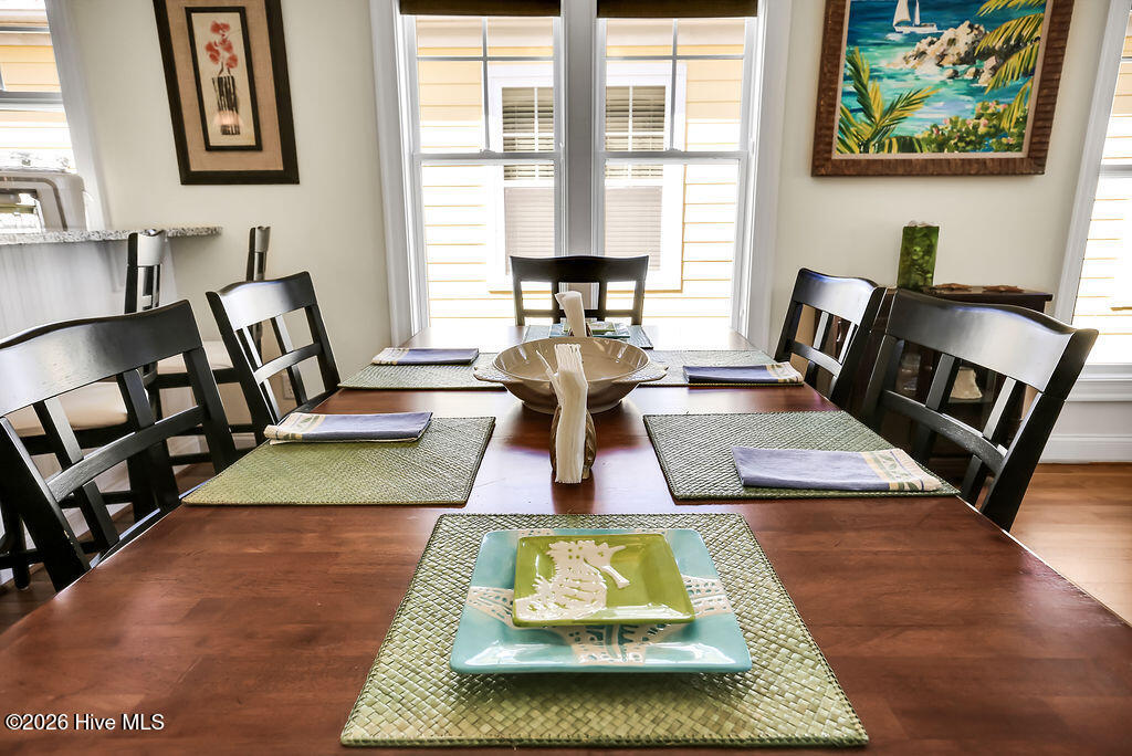 100564963 | Photo 52