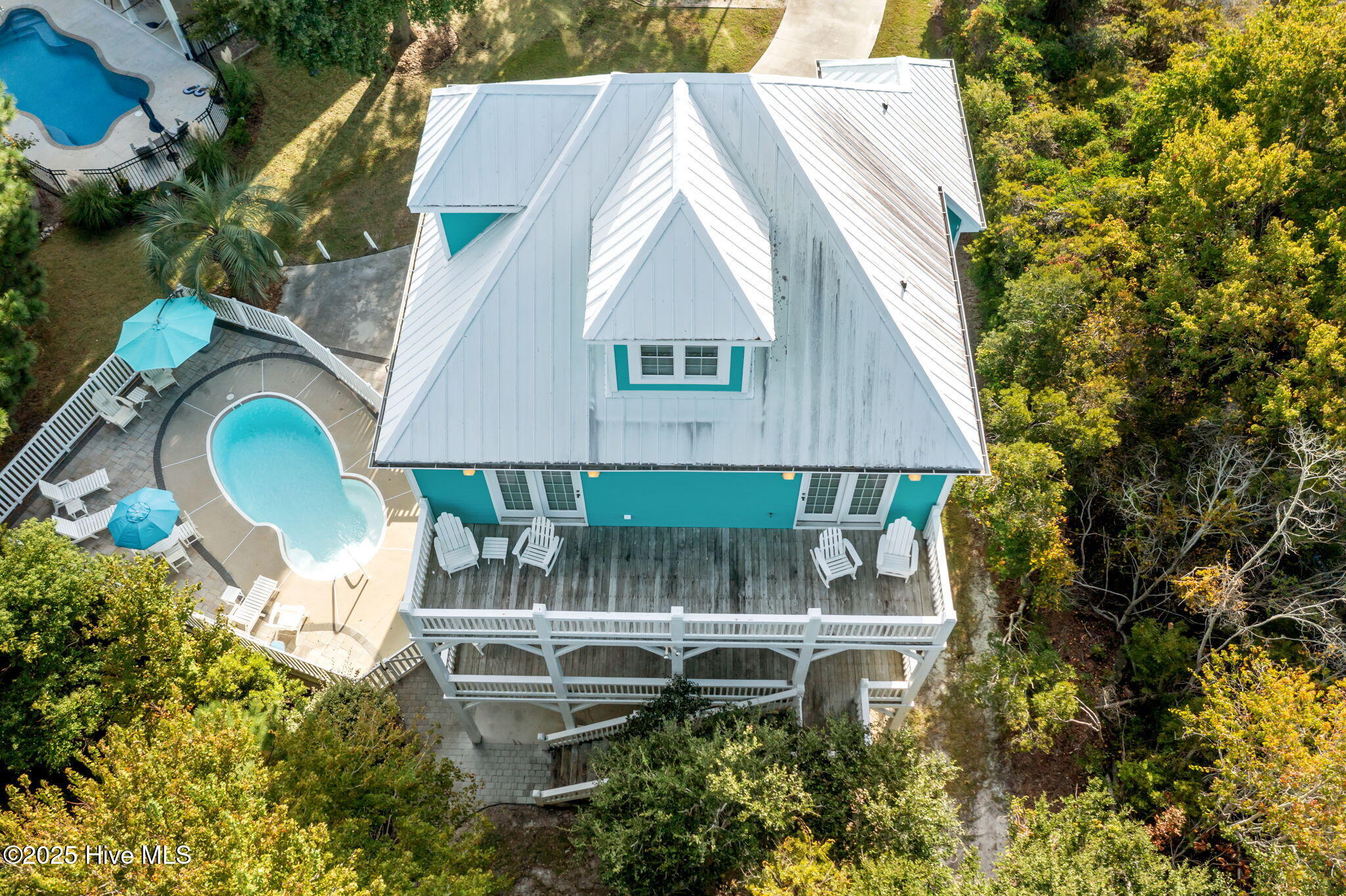 Homes for sale in Emerald Isle, NC | 9902 Colonel Hanson Ct, Emerald Isle, NC 28594 | MLS# 100541168